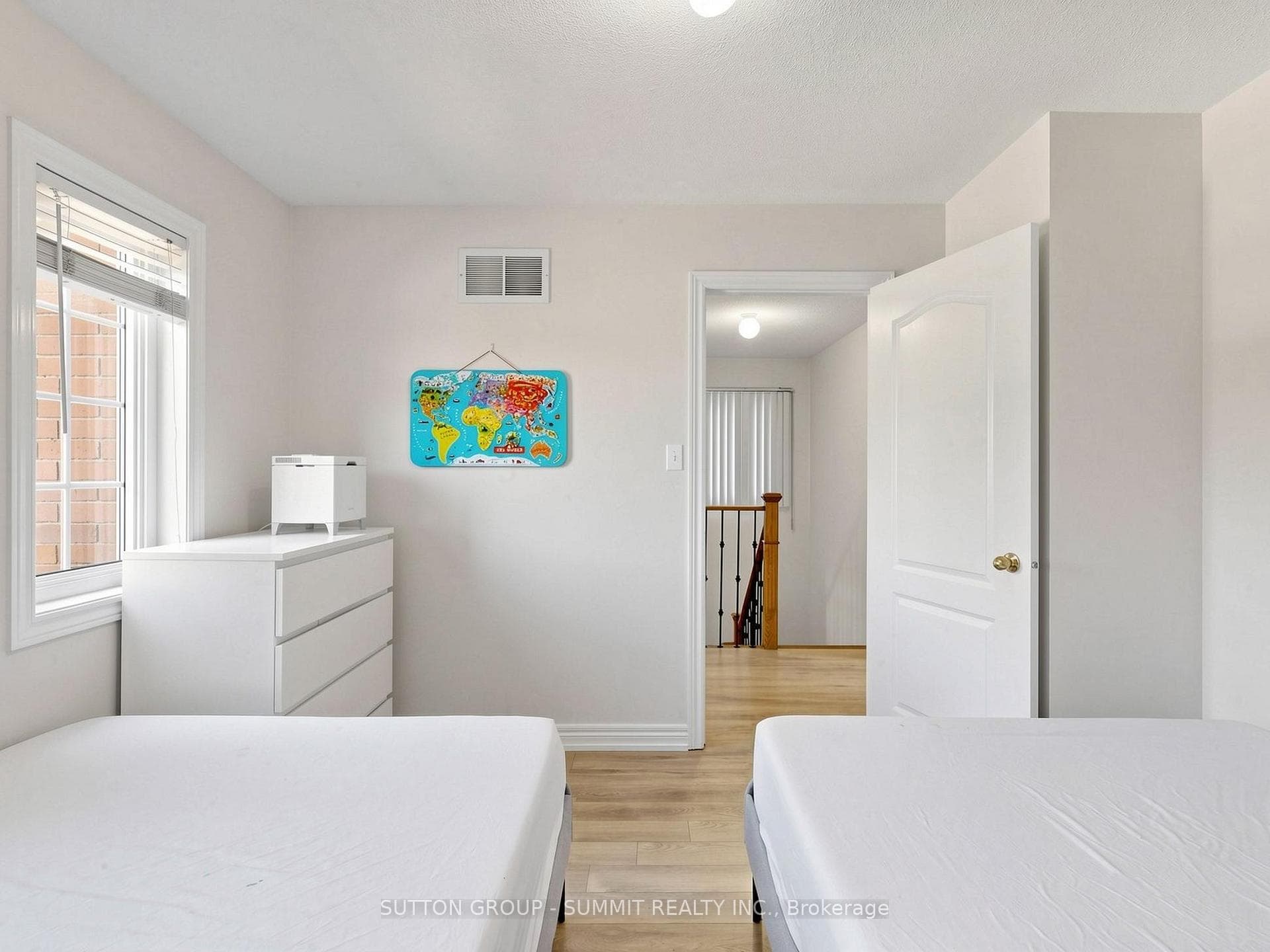 4880 YORKSHIRE Avenue - Detached photo 27 of 50 in Mississauga, Ontario