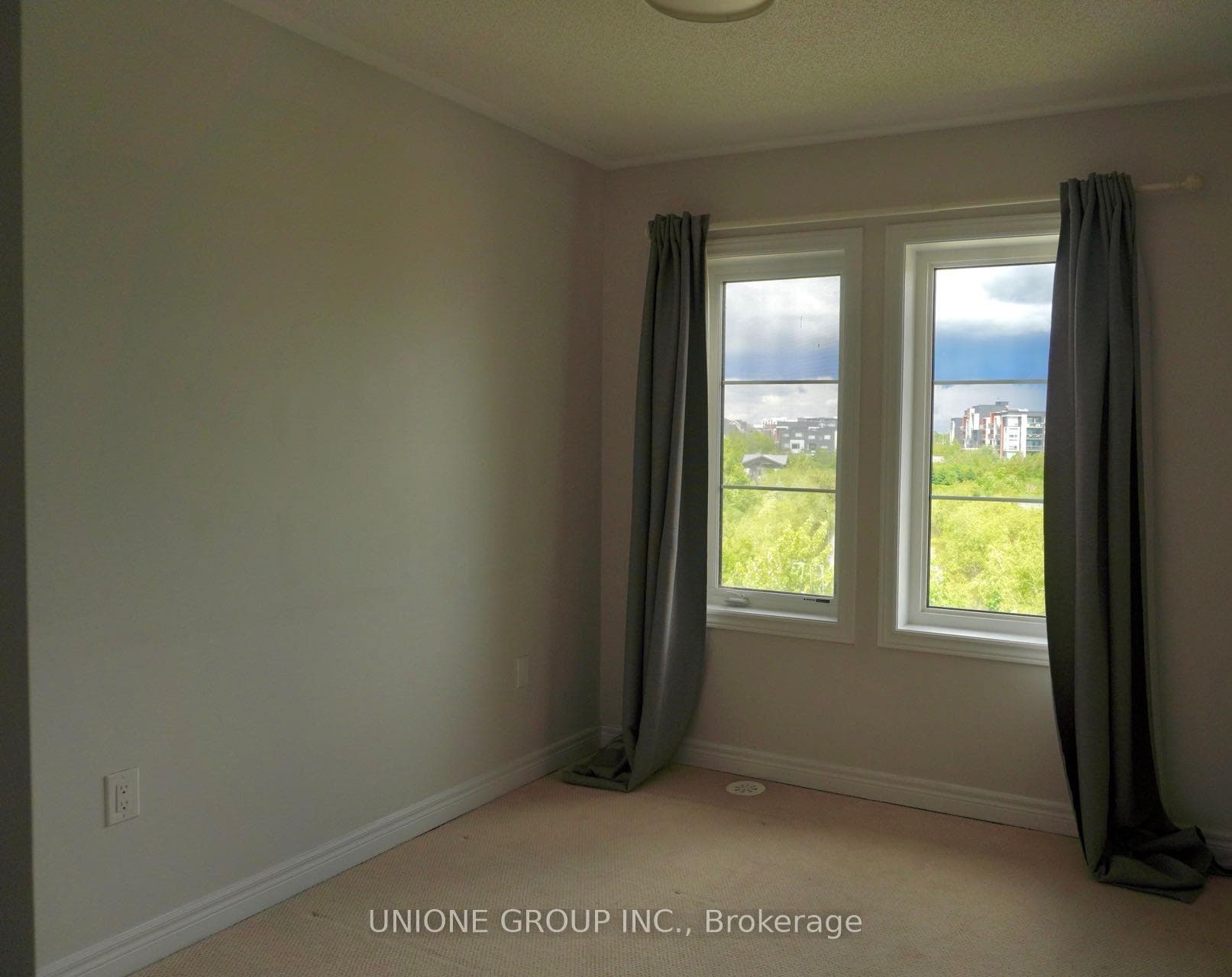 3024 George Savage Avenue - Townhouse photo 7 of 17 in Oakville, Ontario