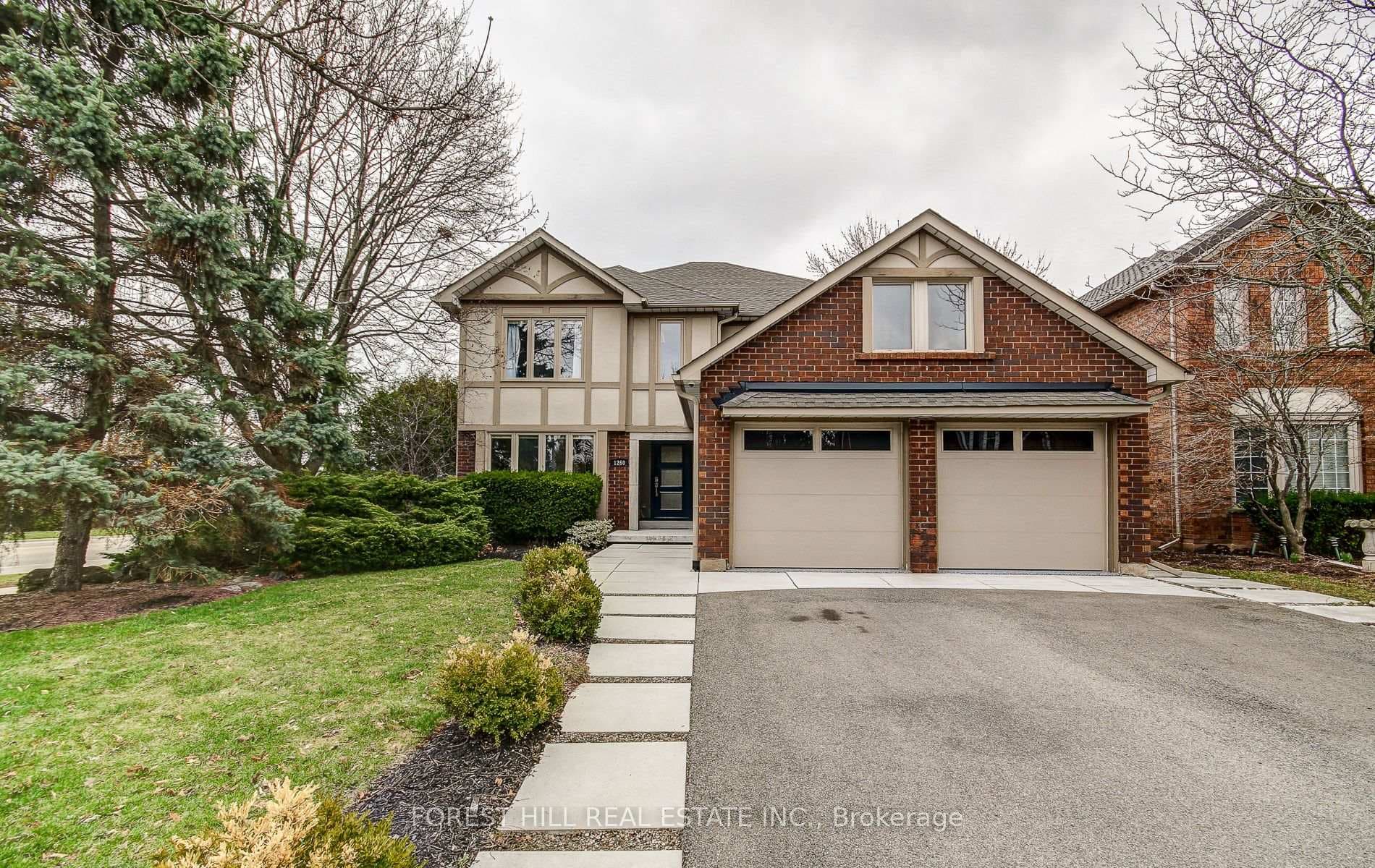 1260 Mapleridge Crescent - Detached for sale in Glen Abbey, Ontario