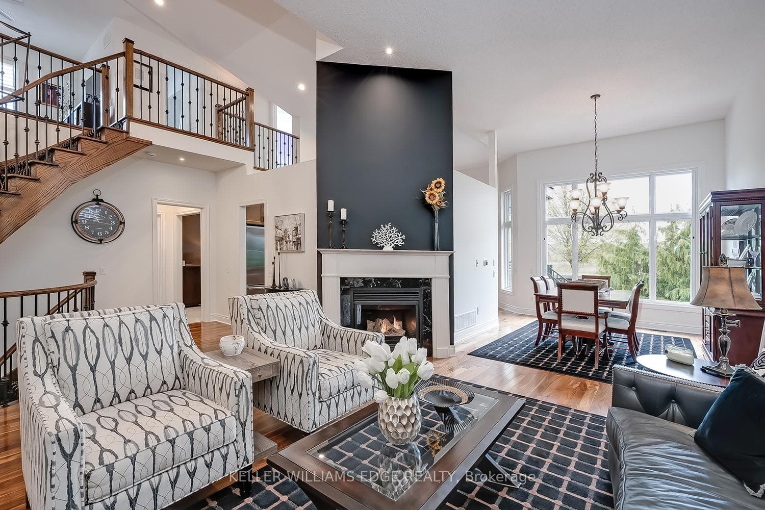 4285 Couples Crescent - Detached photo 10 of 46 in Burlington, Ontario