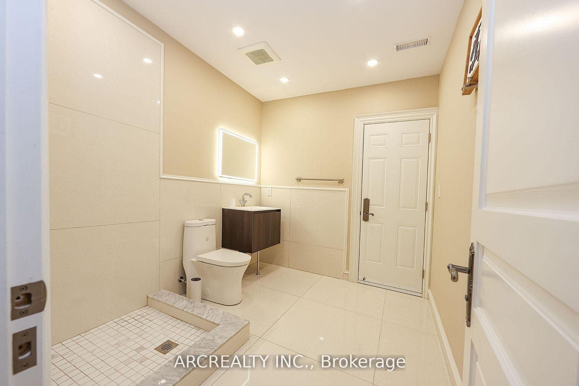 188 Alfred Avenue - Detached photo 42 of 49 in Willowdale / Newtonbrook, Ontario