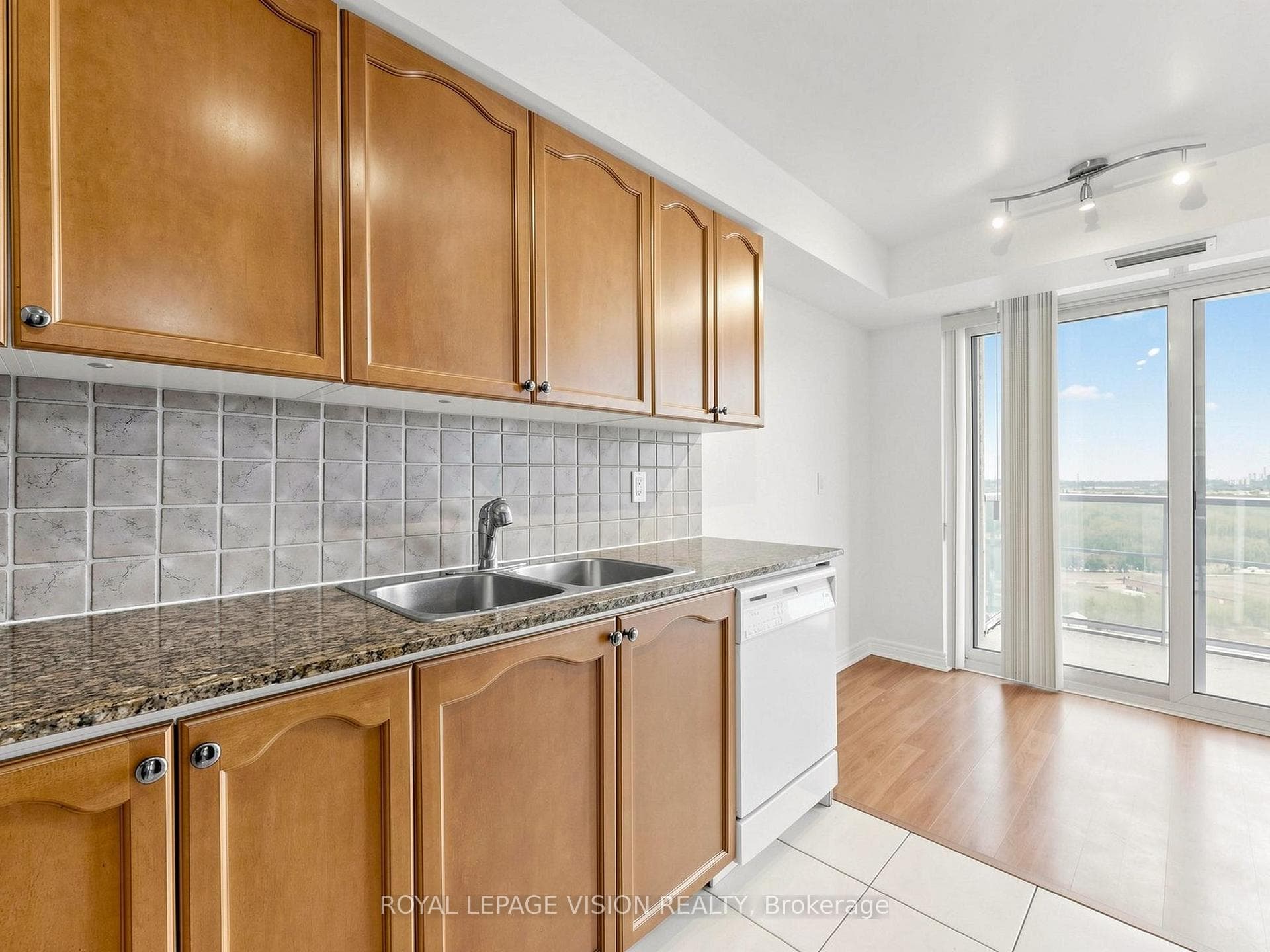 83 Borough Drive Unit 1415 - Condo photo 7 of 29 in Scarborough (West Hill / Highland Creek), Ontario