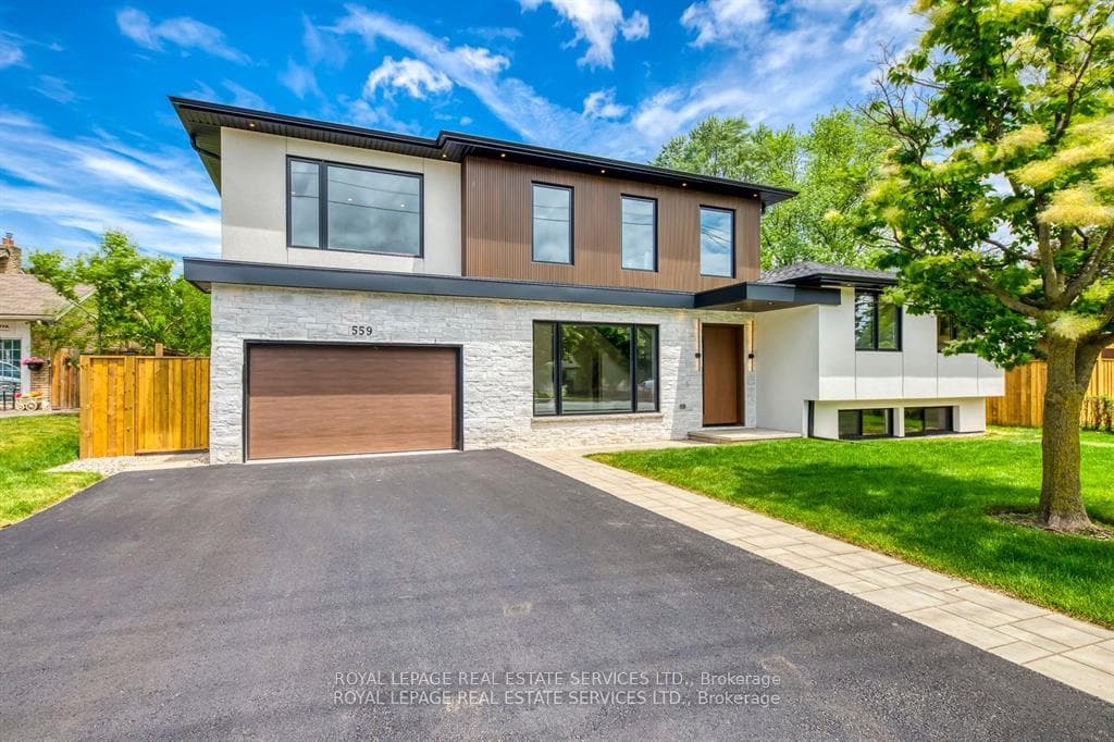 559 Walkers Line - Detached photo 1 of 50 in Burlington, Ontario