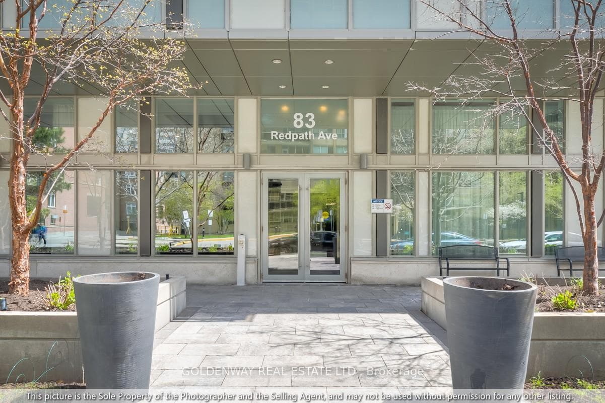 83 Redpath Avenue Unit 401 - Condo photo 2 of 20 in Leaside / Davisville, Ontario