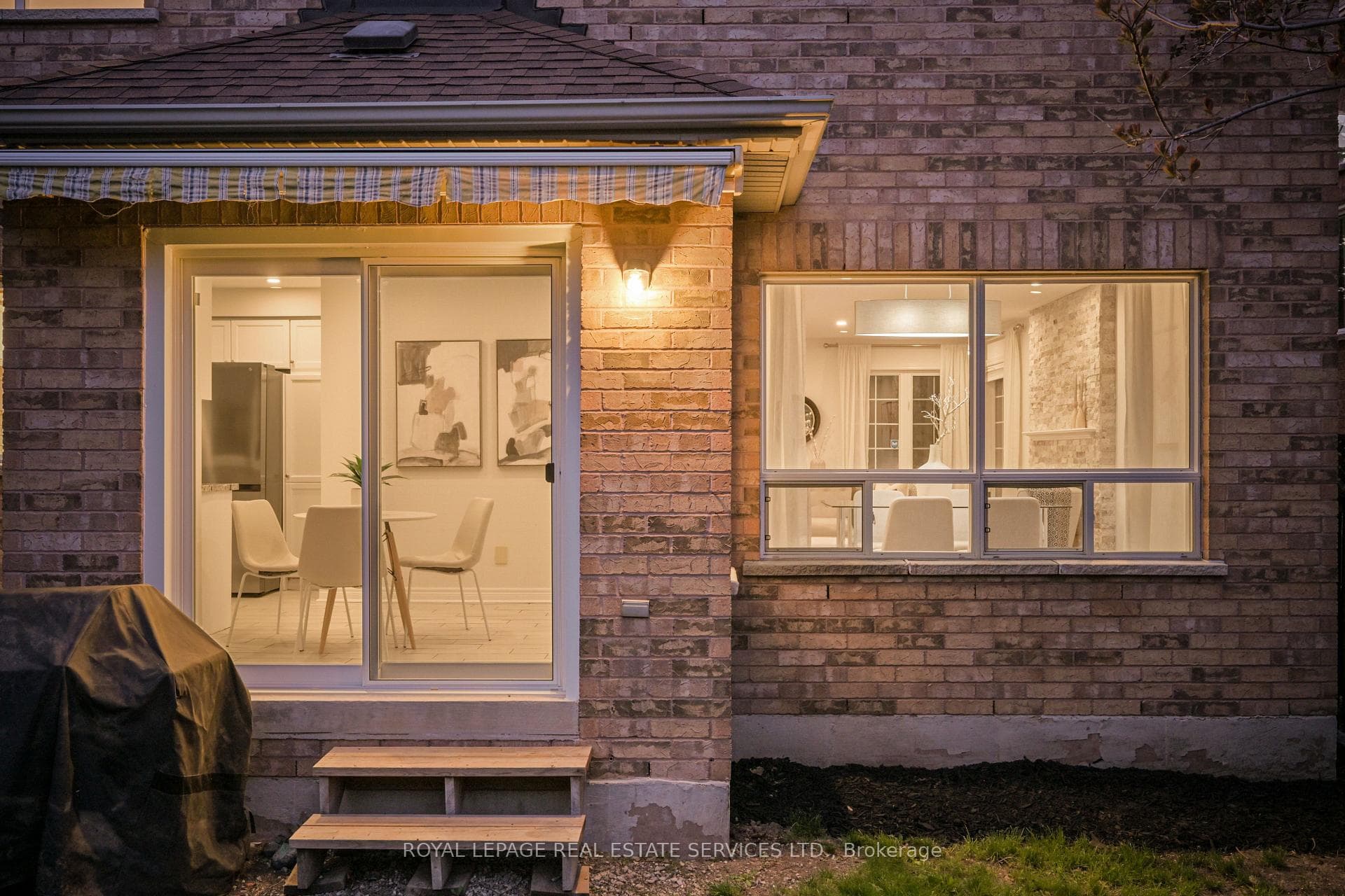 1493 Derby County Crescent - Detached photo 38 of 43 in Oakville, Ontario