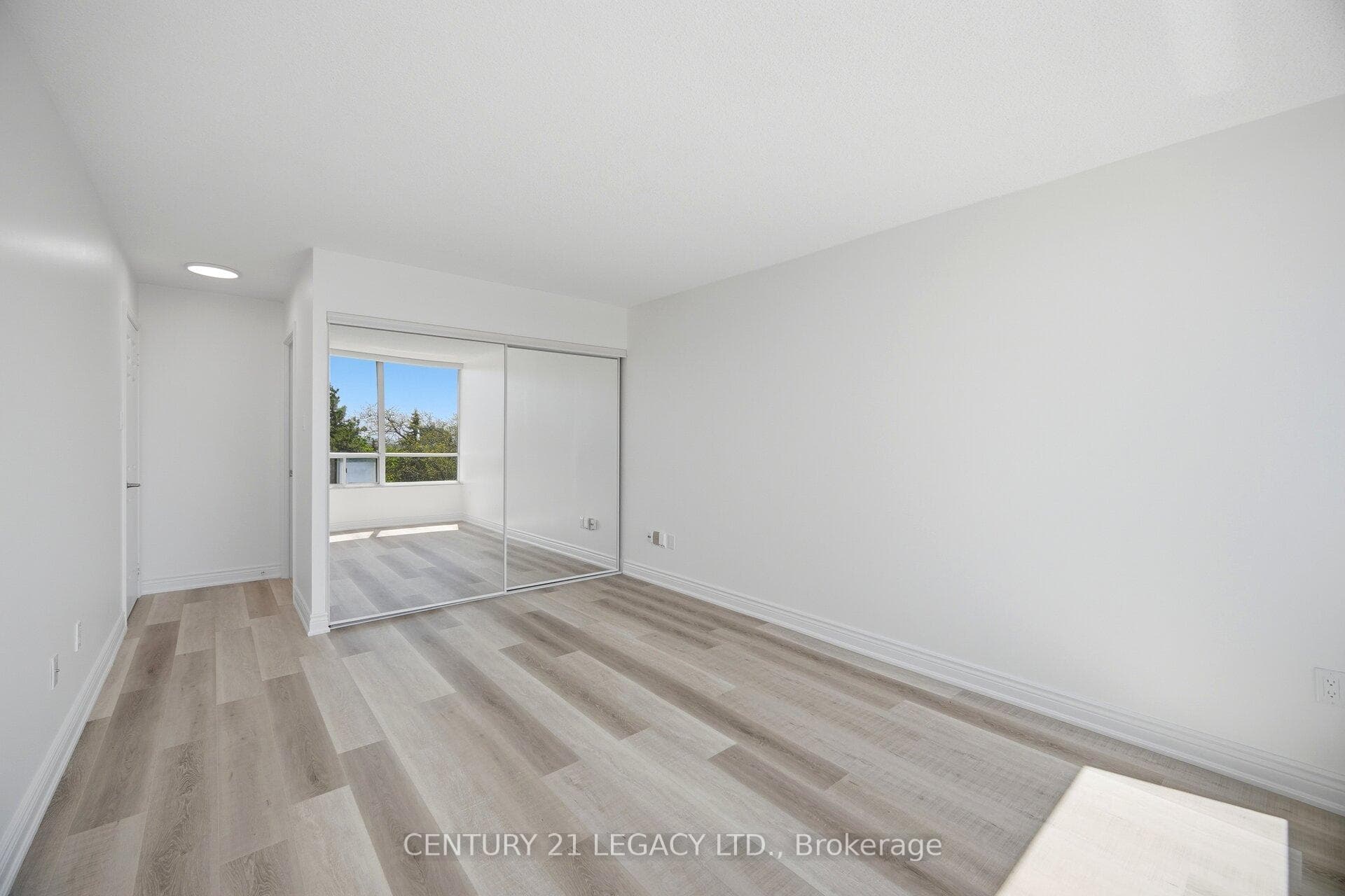 24 Hanover Road Unit 404 - Condo photo 23 of 45 in Brampton, Ontario