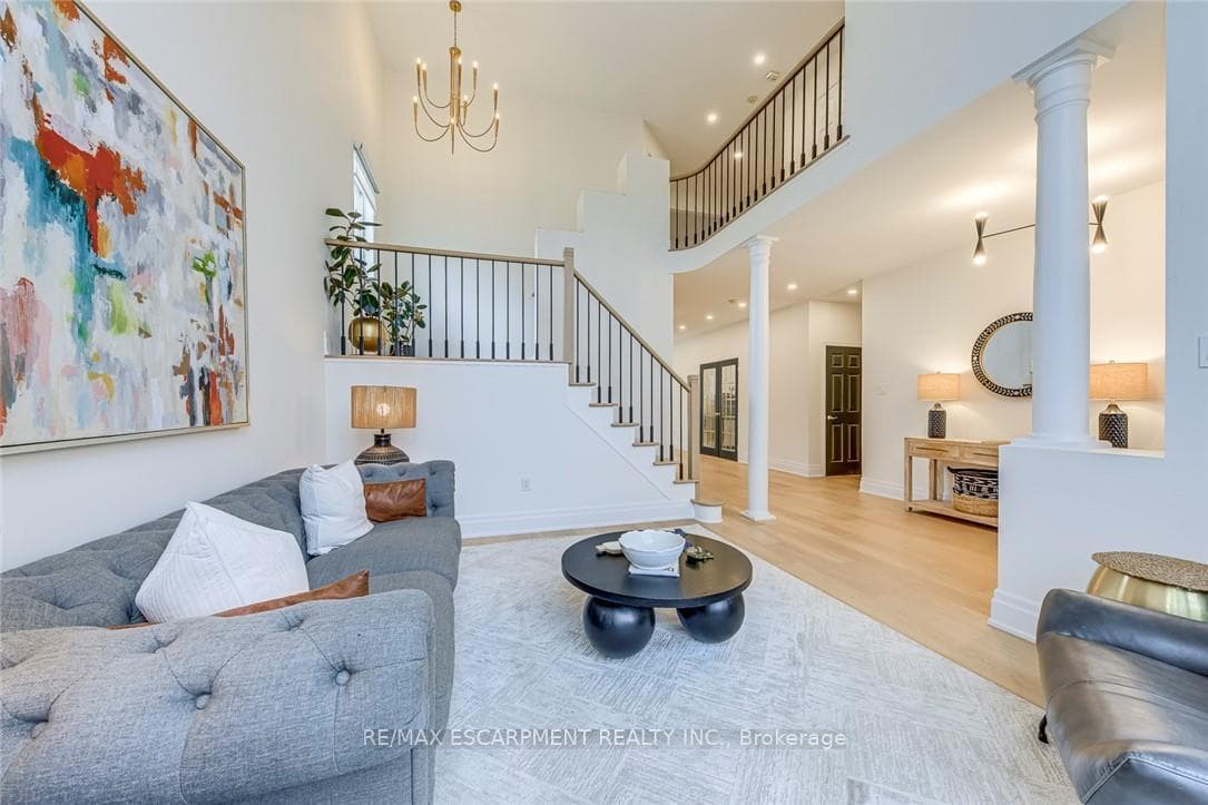 4267 Sarazen Drive - Detached photo 8 of 36 in Burlington, Ontario