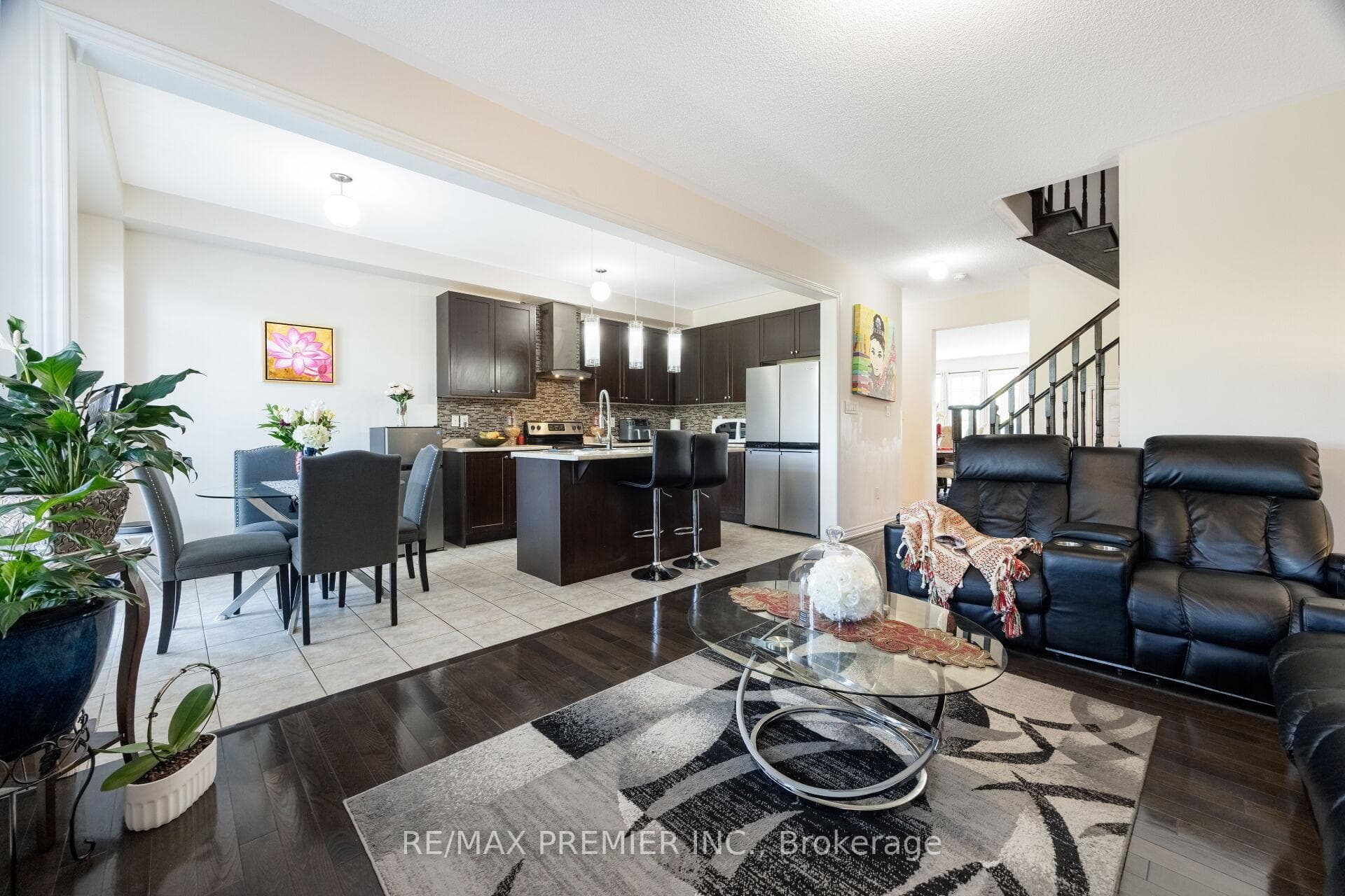 85 Kimborough Hollow - Semi-Detached photo 15 of 50 in Brampton, Ontario