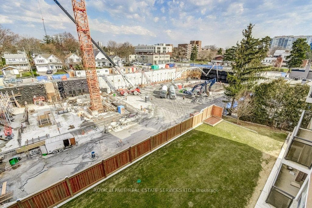 212 Kerr Street Unit 404 - Condo photo 27 of 33 in Oakville, Ontario