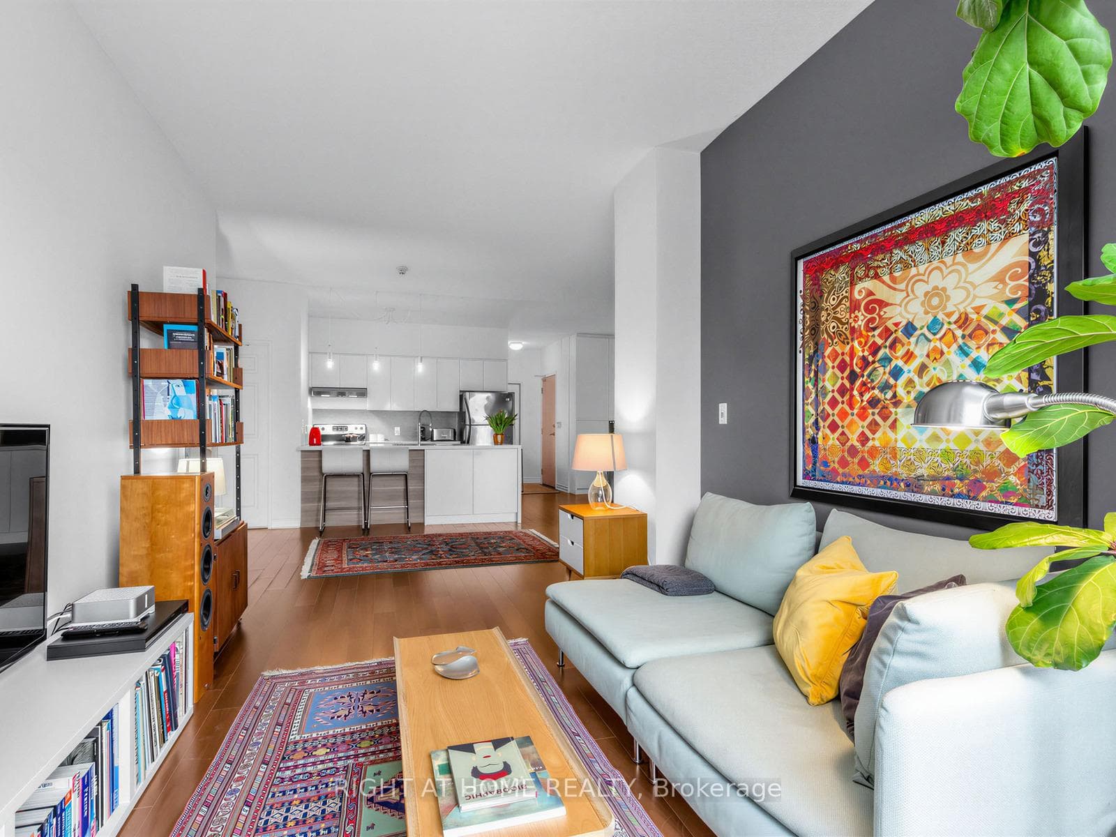 11 Christie Street Unit 406 - Condo photo 11 of 32 in Annex / Yorkville / Summerhill, Ontario