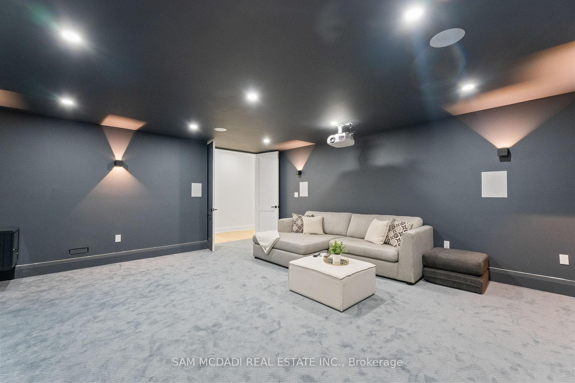9 Earl Street - Detached photo 42 of 47 in Mississauga, Ontario