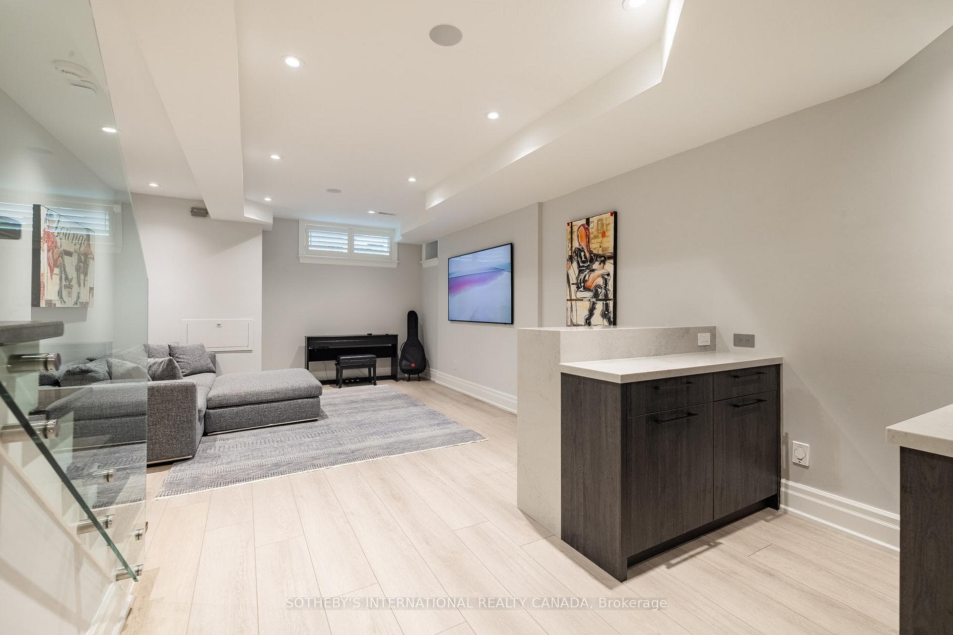 33 Tranby Avenue - Semi-Detached photo 25 of 37 in Annex / Yorkville / Summerhill, Ontario