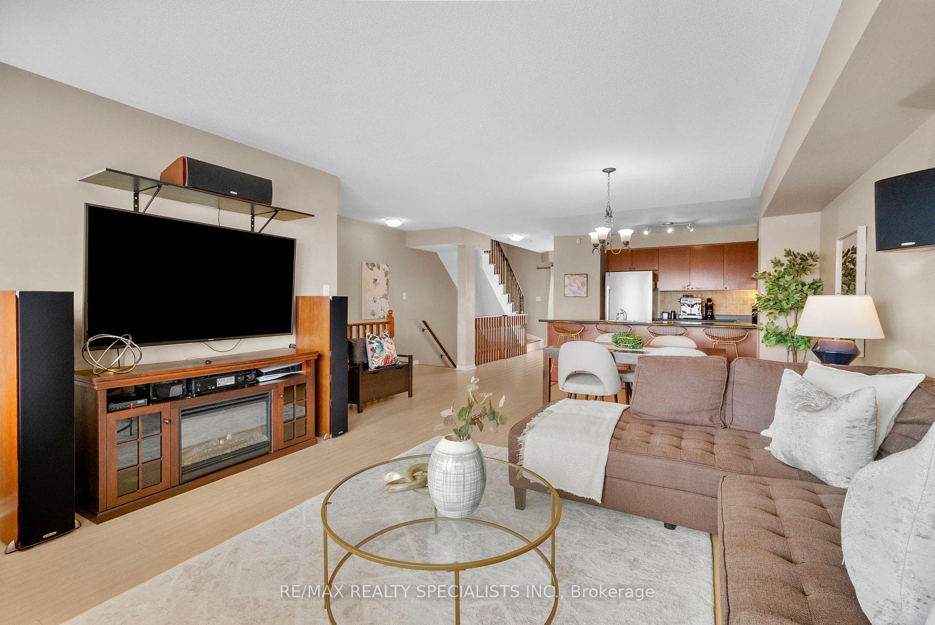 3985 Eglinton Avenue Unit 19 - home for sale in Mississauga, Ontario