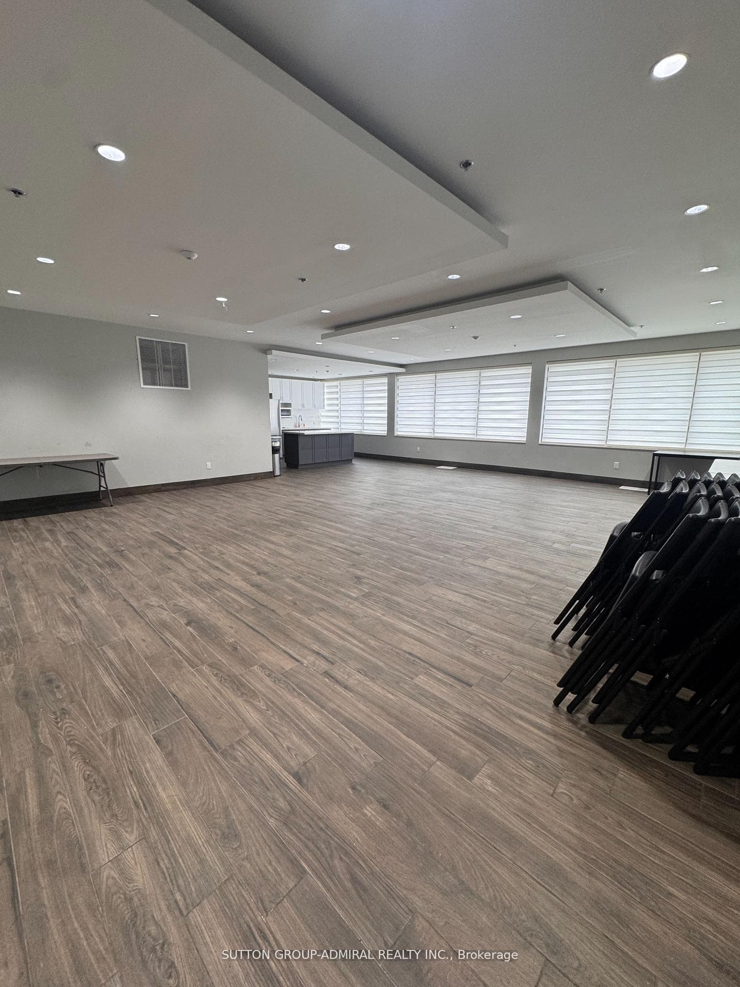 715 Don Mills Road Unit 2405 - Condo photo 25 of 28 in Flemingdon Park / Don Mills, Ontario