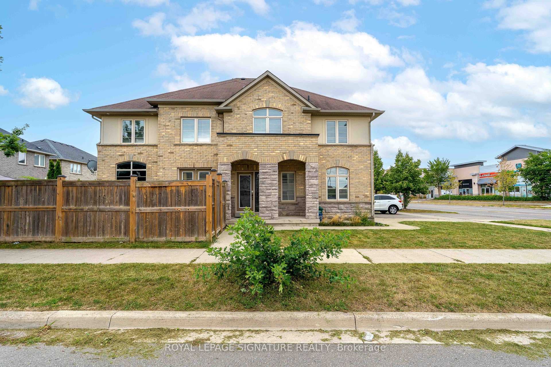 4280 Thomas Alton Boulevard - Semi-Detached photo 2 of 35 in Burlington, Ontario
