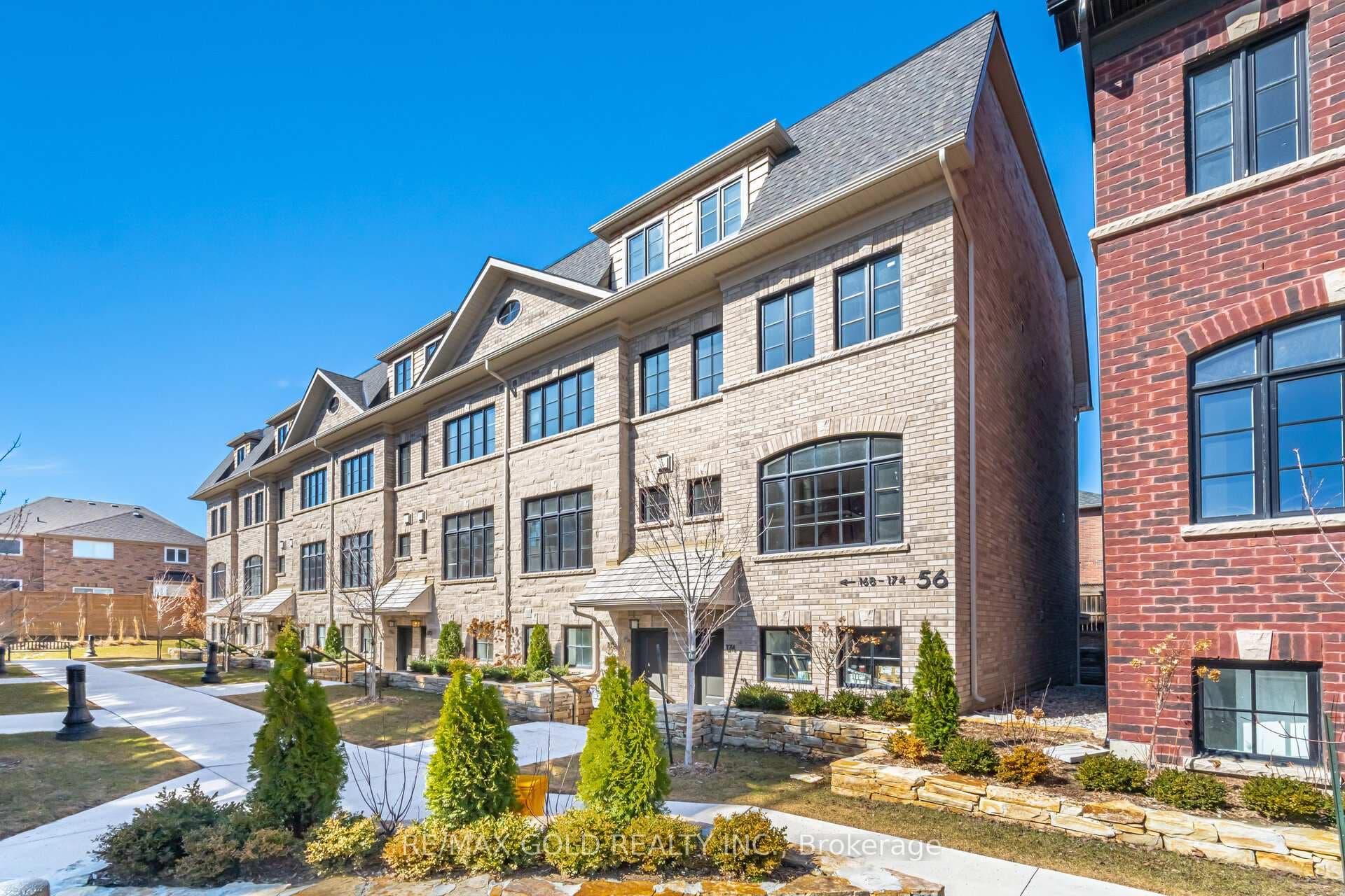 56 Lunar Crescent Unit 172 - Townhouse for sale in Applewood, Ontario