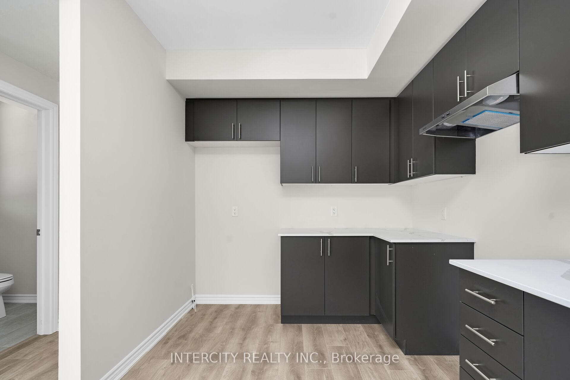 13 Vibrant Way Unit 37F - Condo photo 9 of 17 in Caledon, Ontario