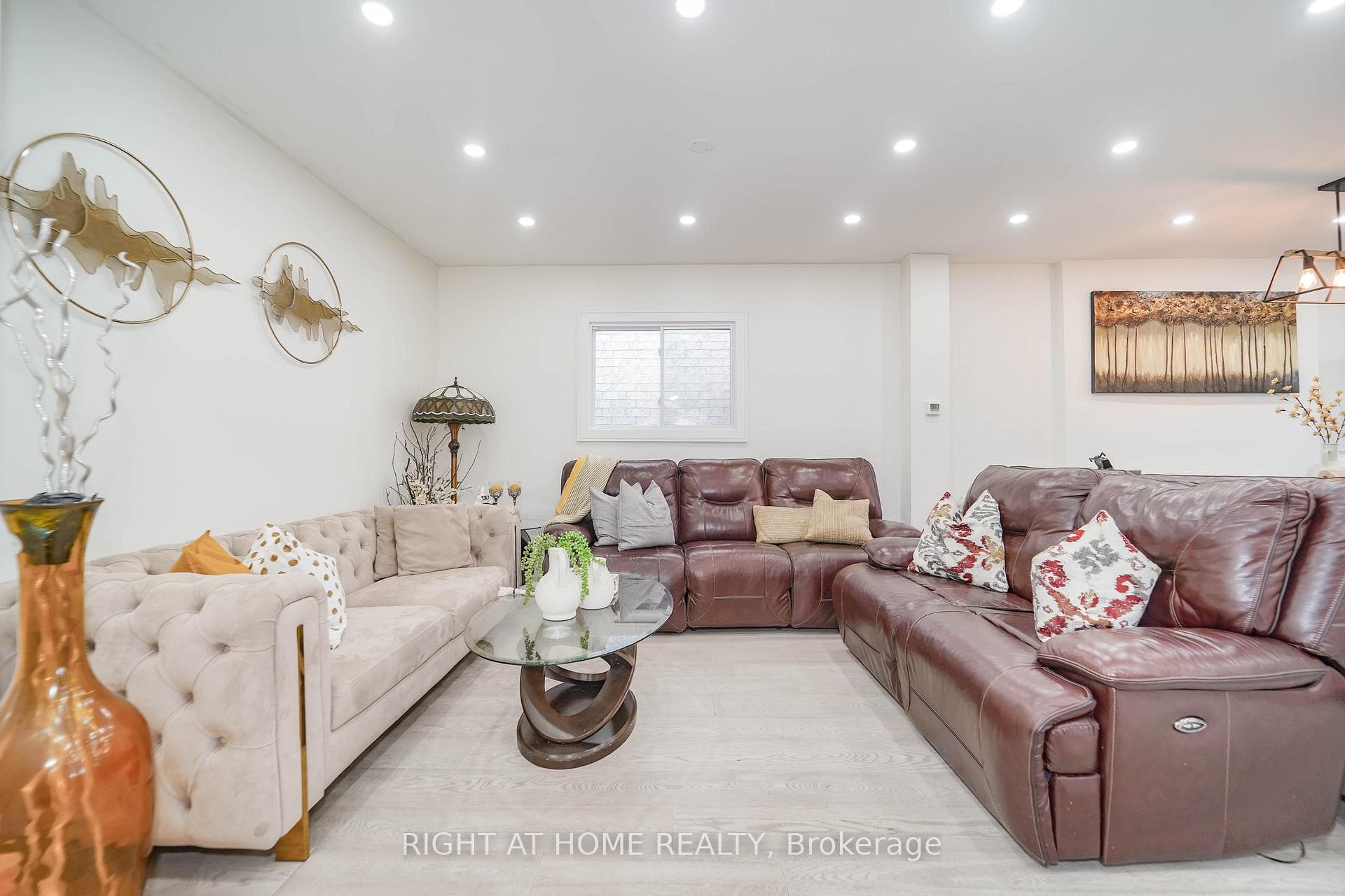 174 Aylesworth Avenue - Detached photo 11 of 50 in Birch Cliff / Cliffside, Ontario