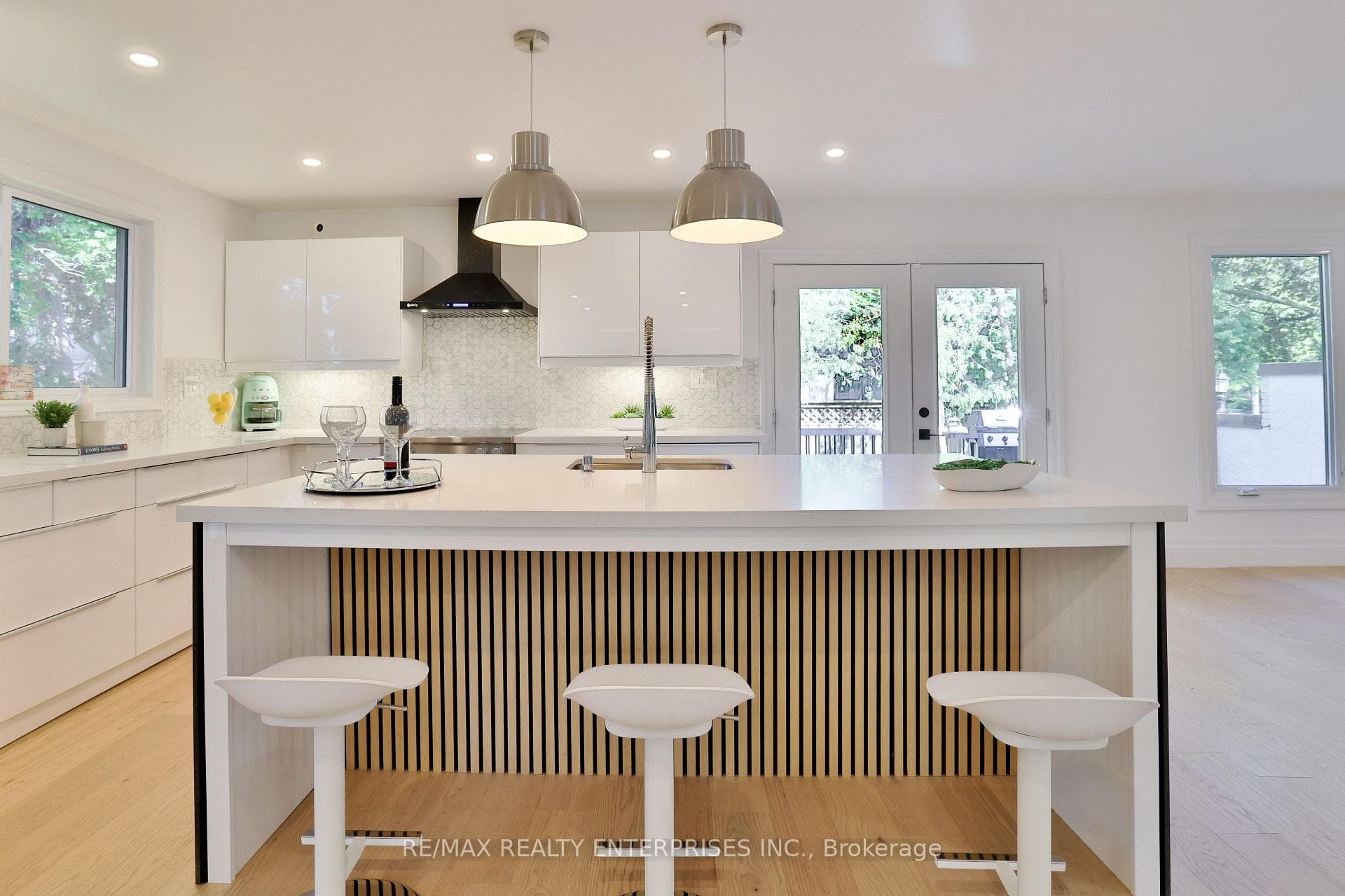625 Sir Richards Road - Detached photo 12 of 41 in Mississauga, Ontario