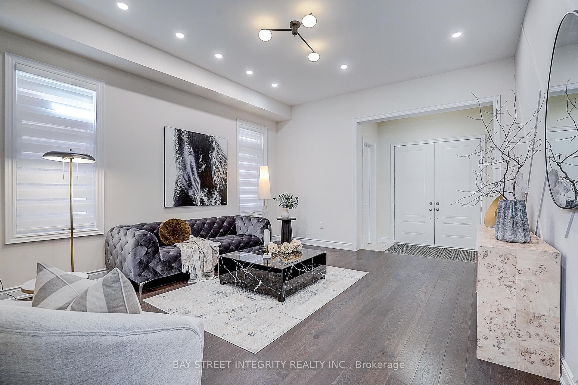 38 Settlers Road - Detached photo 3 of 50 in Oakville, Ontario