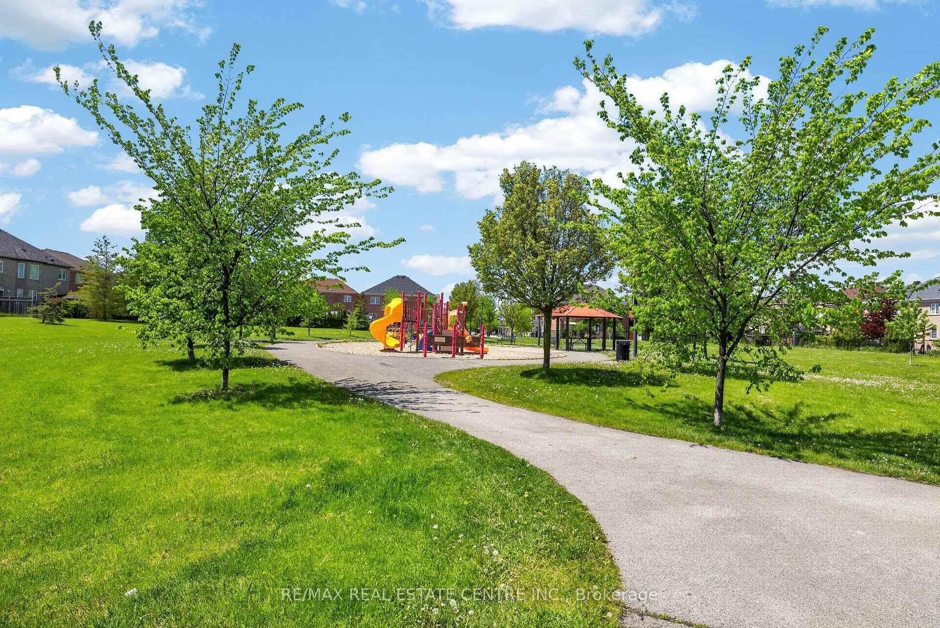 1022 Laidlaw Drive - Detached photo 50 of 50 in Milton, Ontario