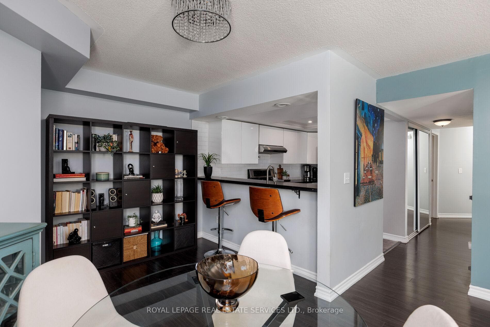 75 Bristol Road Unit 174 - Condo photo 9 of 22 in Mississauga, Ontario