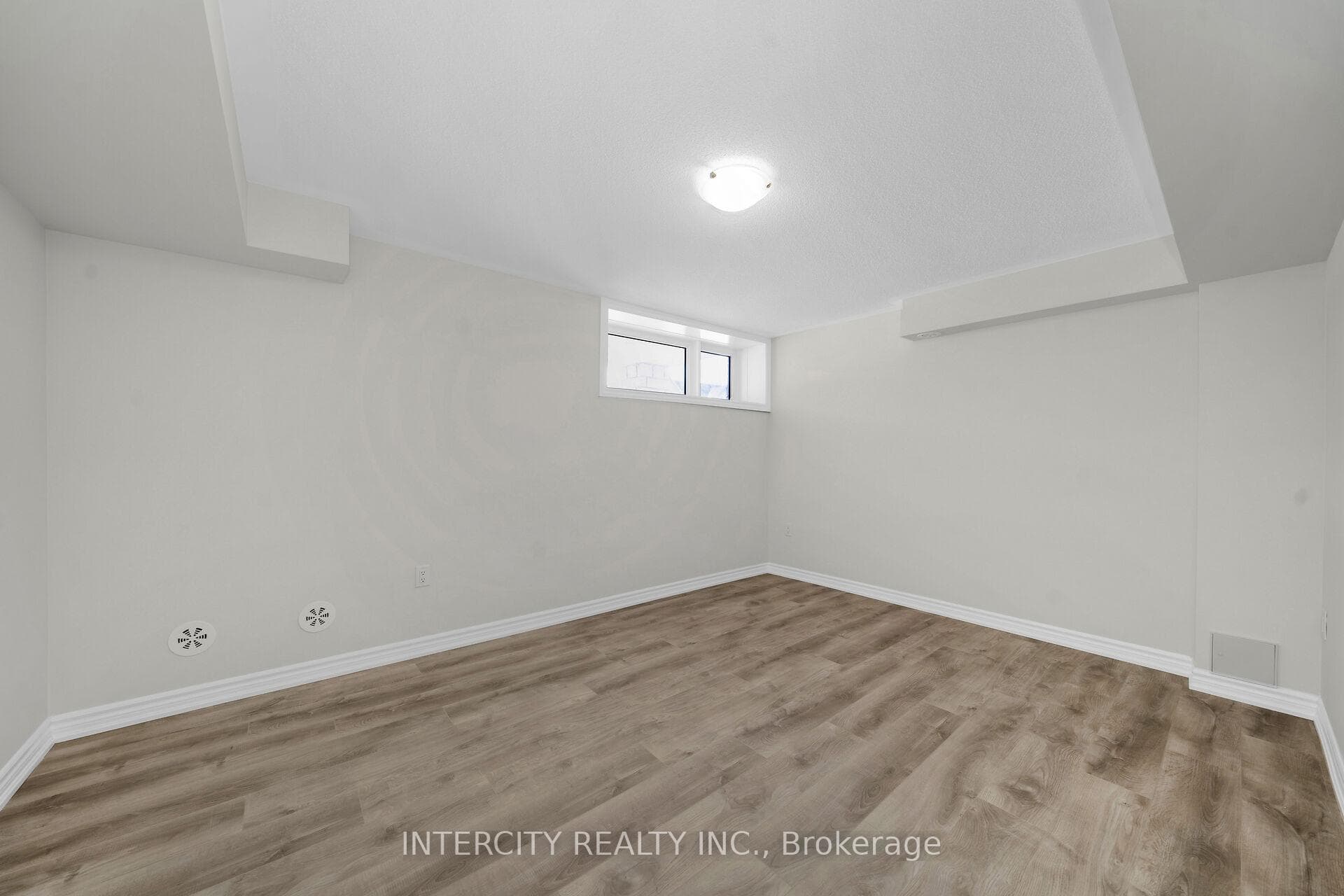 1 Vibrant Way Unit 43F - Condo photo 11 of 17 in Caledon, Ontario