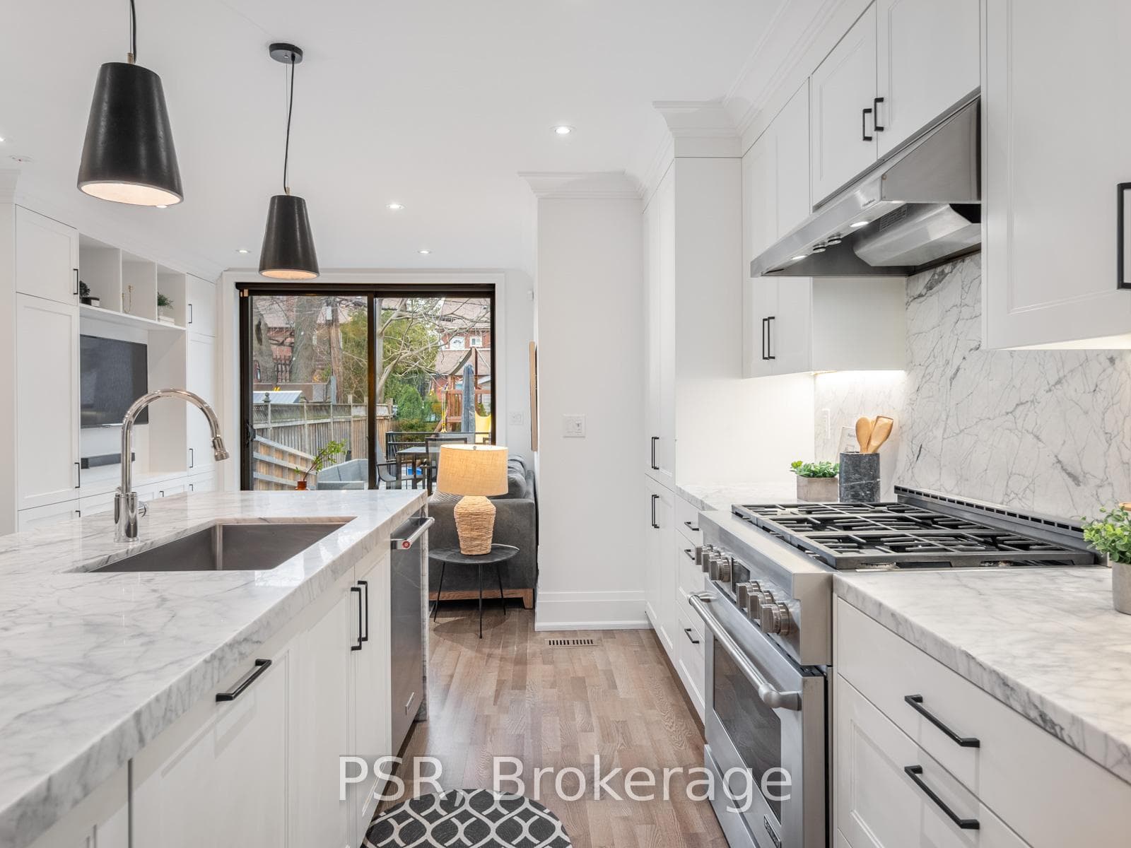 163 Arlington Avenue - Detached photo 8 of 34 in Forest Hill / Deer Park, Ontario