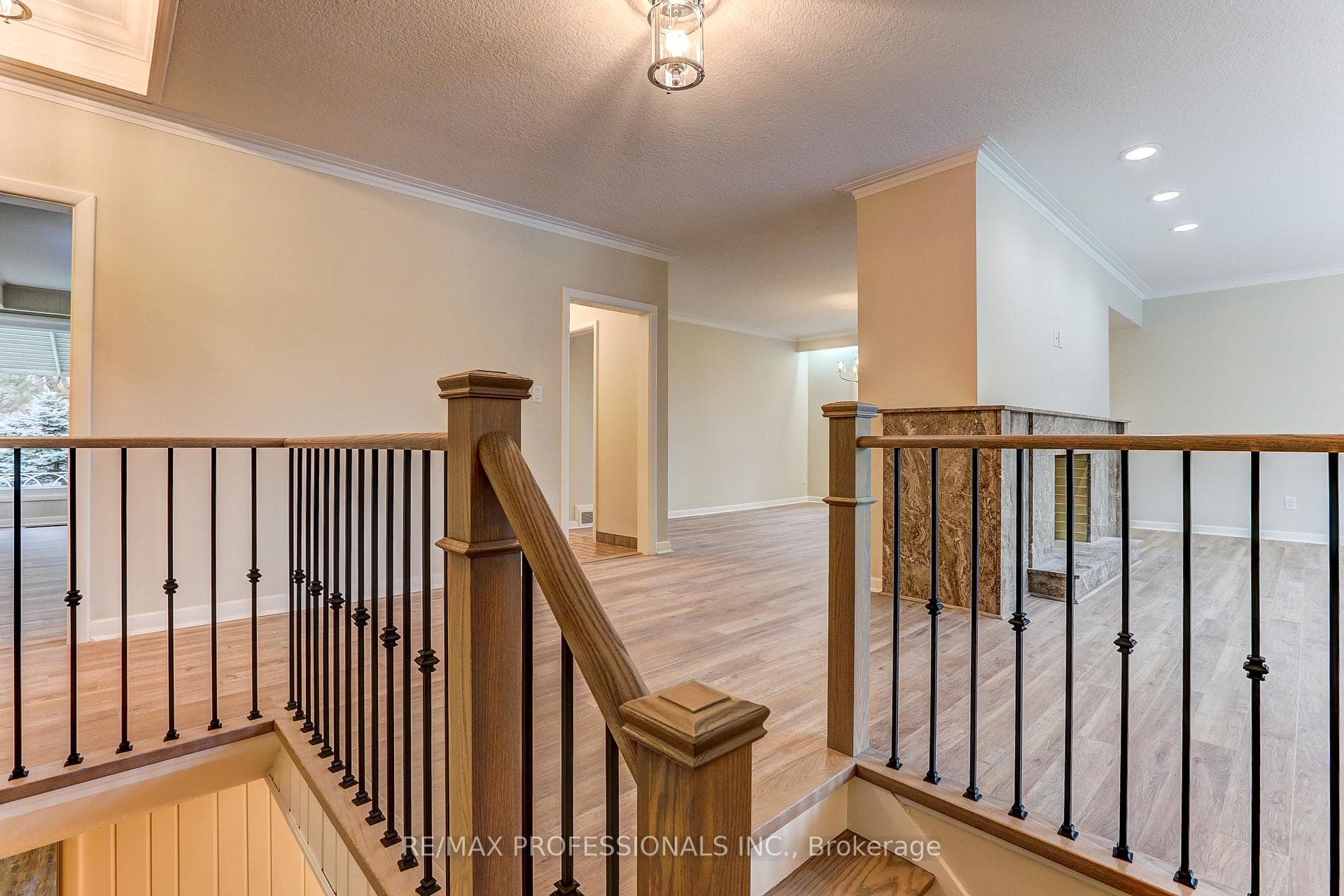 23 Ravensbourne Crescent - Detached photo 23 of 44 in Etobicoke (Islington / Rexdale), Ontario