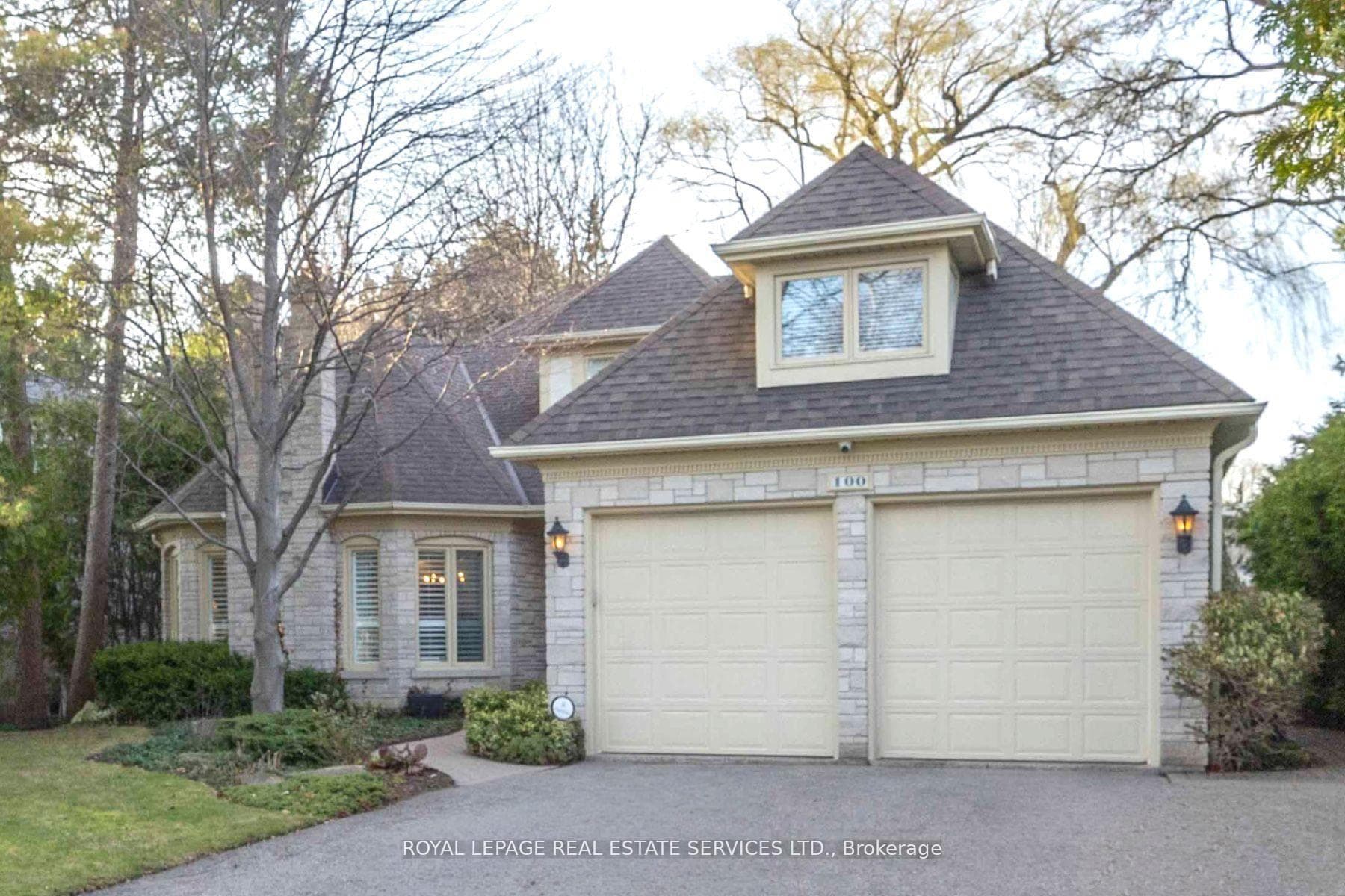 100 Rathburn Road - Detached photo 2 of 42 in Etobicoke (Islington / Rexdale), Ontario