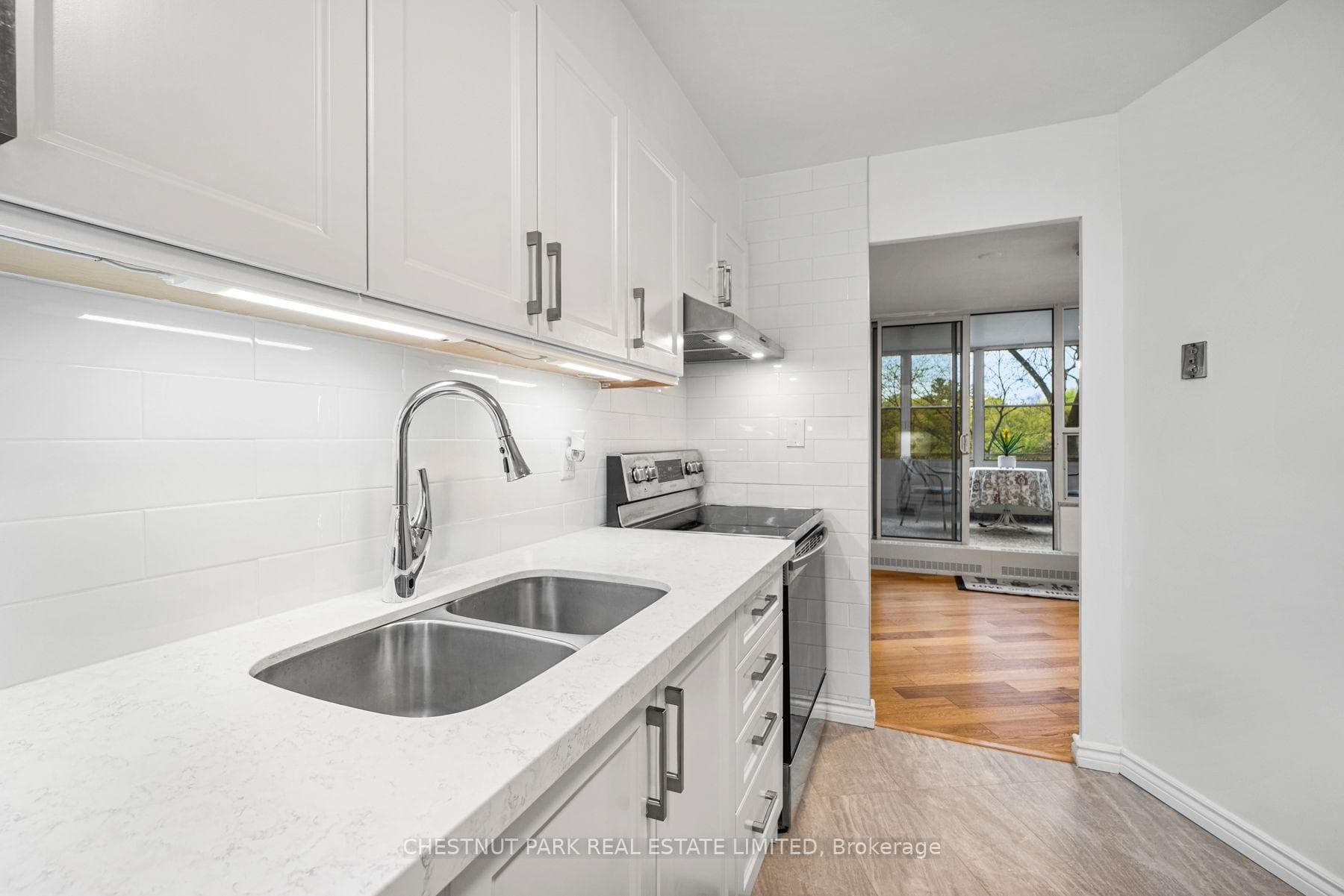 60 Pavane Linkway N/A Unit 206 - Condo photo 13 of 45 in Flemingdon Park / Don Mills, Ontario