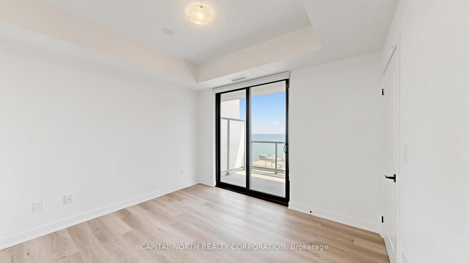 2075 Lakeshore Road Unit 708 - Condo photo 12 of 37 in Burlington, Ontario