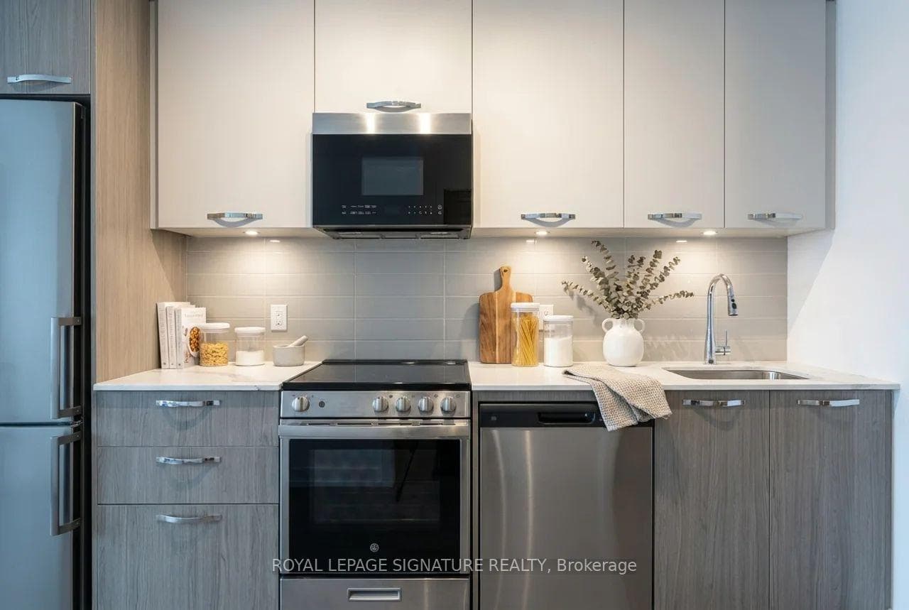 75 James Street Unit 1421 - Condo photo 2 of 8 in Hamilton, Ontario