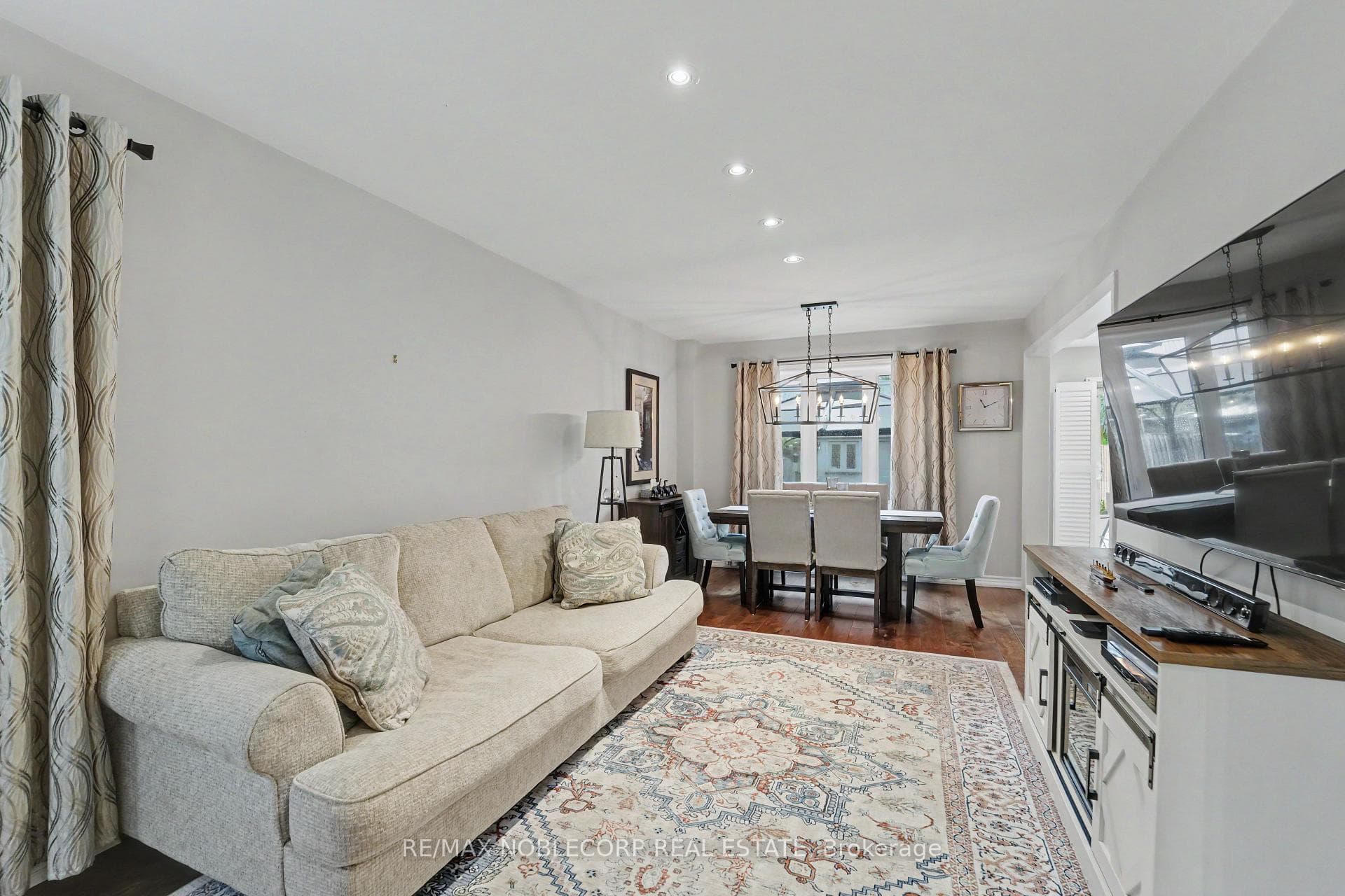 12 Waterbury Street - Detached photo 14 of 48 in Caledon, Ontario