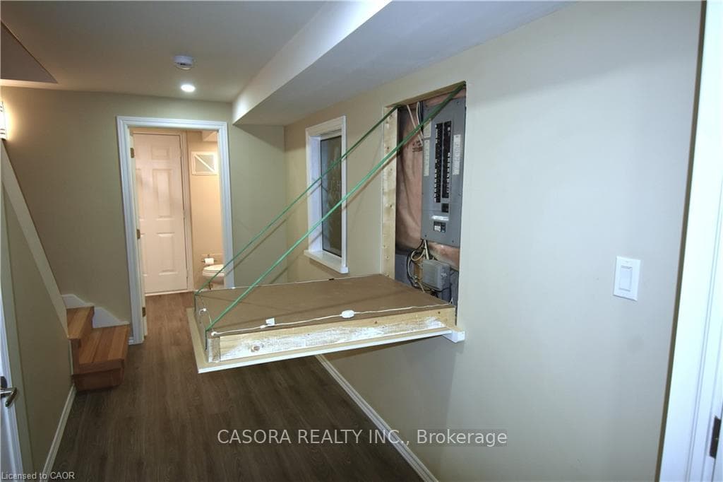2229 WALKERS Line Unit 9 - Condo photo 32 of 46 in Burlington, Ontario