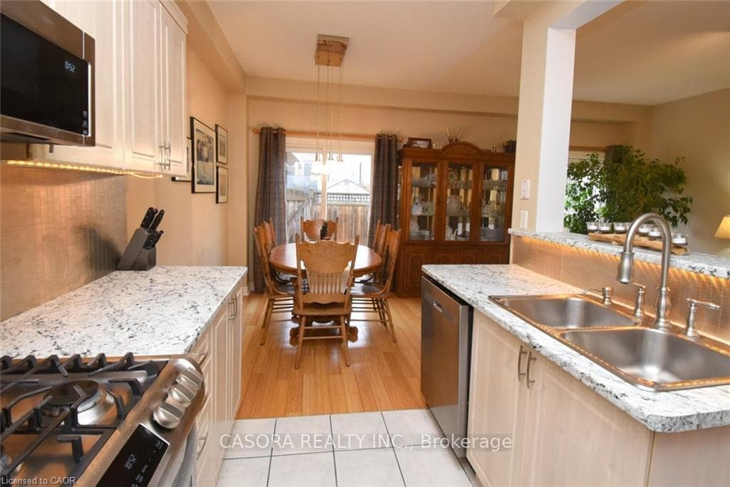 2229 WALKERS Line Unit 9 - Condo photo 7 of 46 in Burlington, Ontario