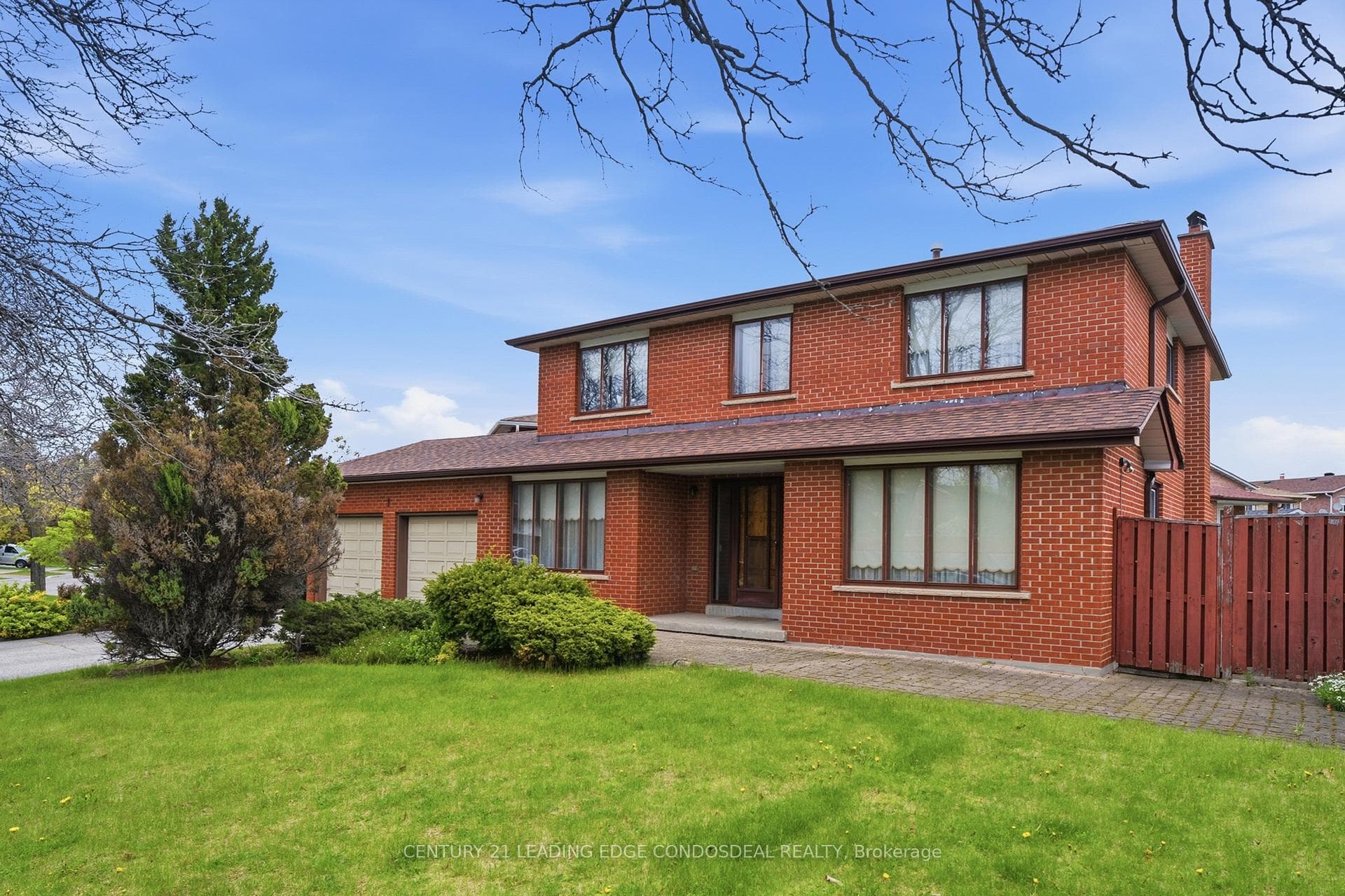 1 Whitley Castle Crescent - home for sale in Agincourt / Milliken, Ontario