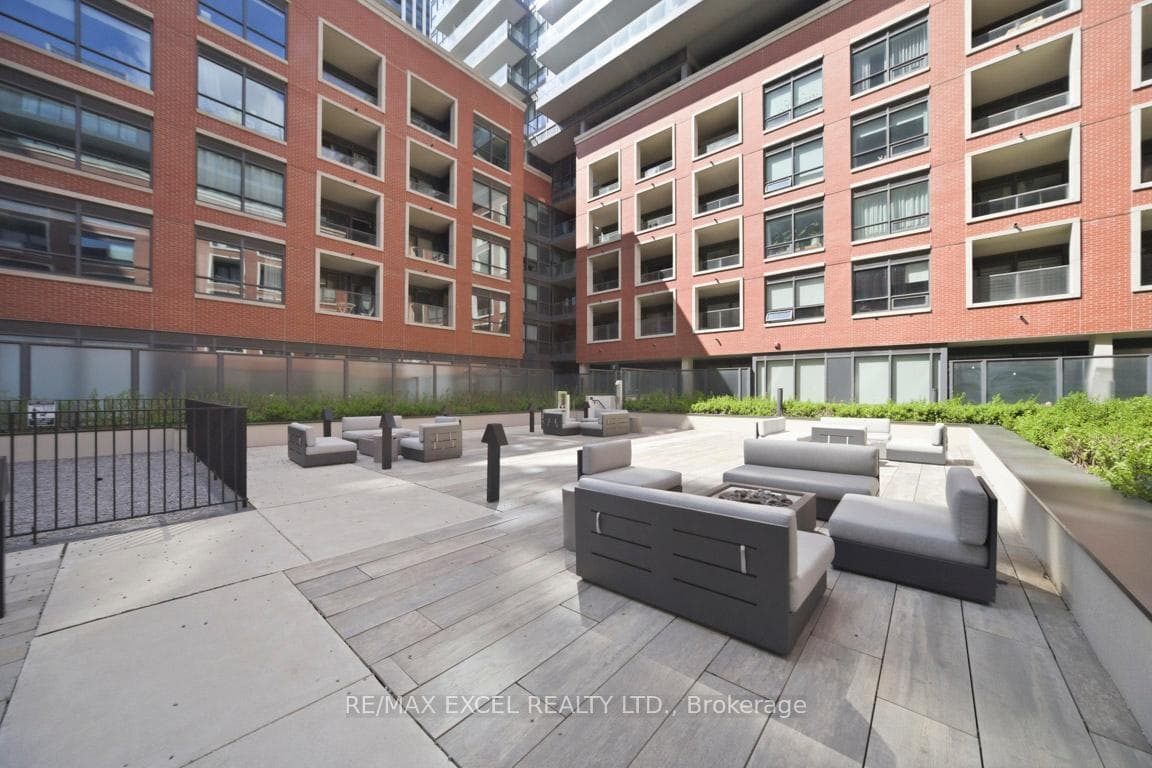 33 Frederick Todd Way Unit 303 - Condo photo 43 of 49 in Flemingdon Park / Don Mills, Ontario