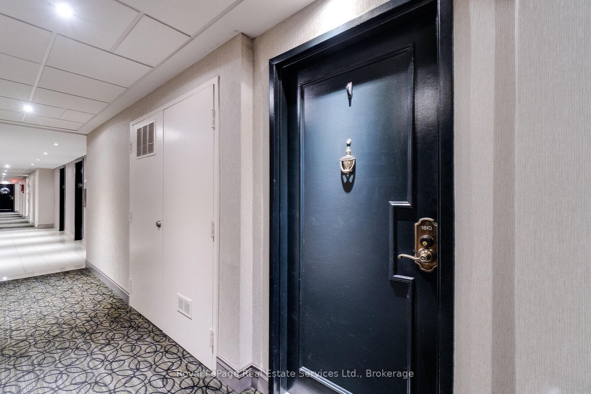 1359 White Oaks Boulevard Unit 1810 - Condo photo 6 of 32 in Oakville, Ontario