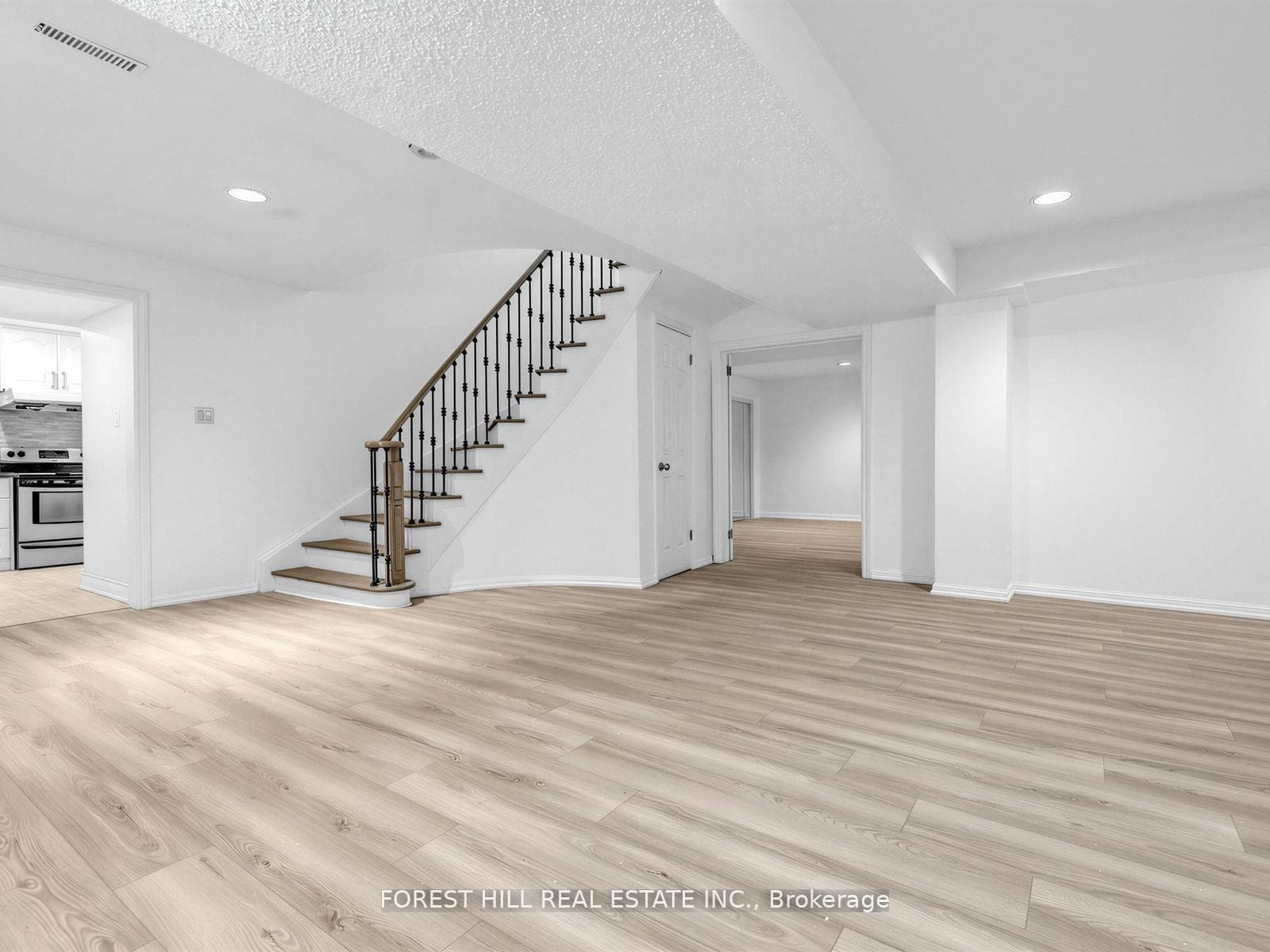 477 Cummer Avenue - Detached photo 35 of 50 in Willowdale / Newtonbrook, Ontario
