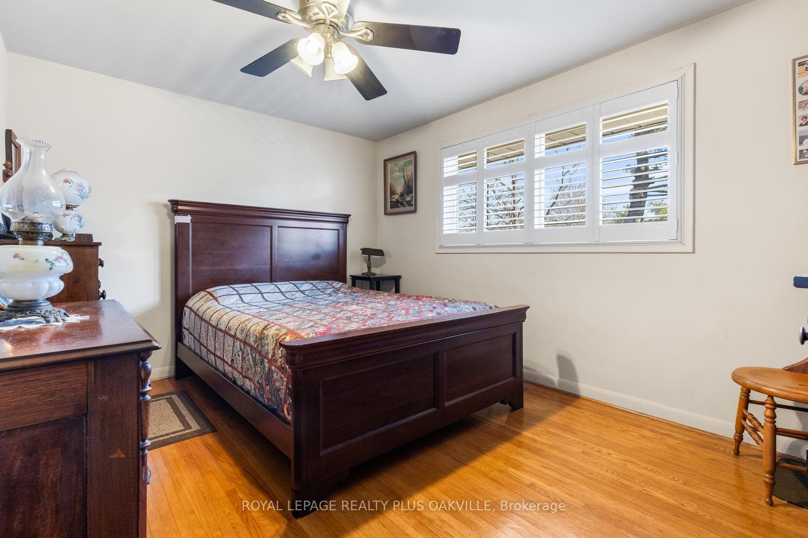 227 Sandwell Drive - Detached photo 11 of 44 in Oakville, Ontario