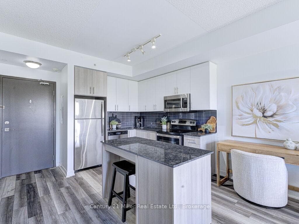 1284 Guelph Line Unit 305 - Condo photo 5 of 30 in Burlington, Ontario