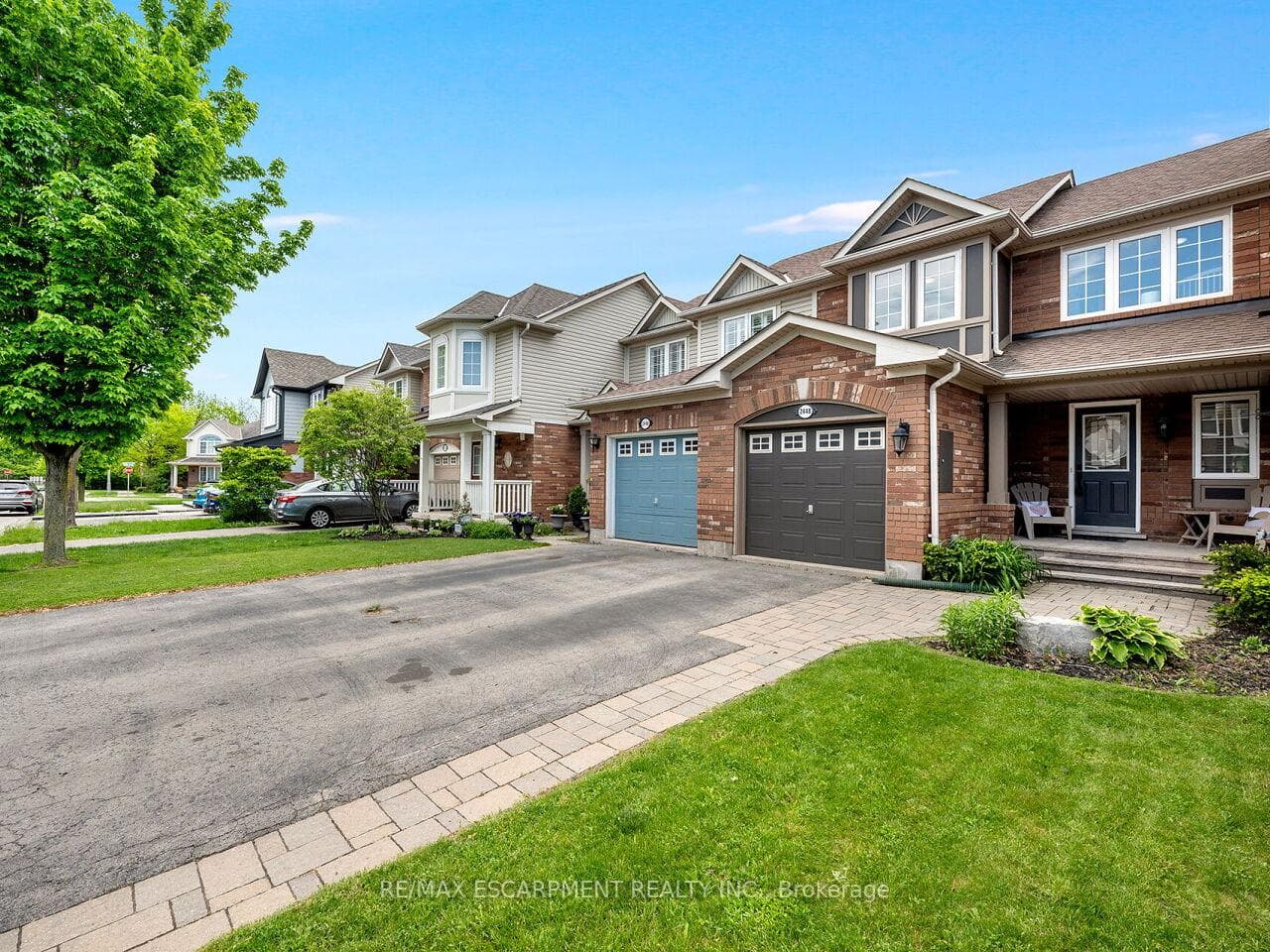 2448 Wooden Hill Circle - Townhouse photo 49 of 50 in Oakville, Ontario