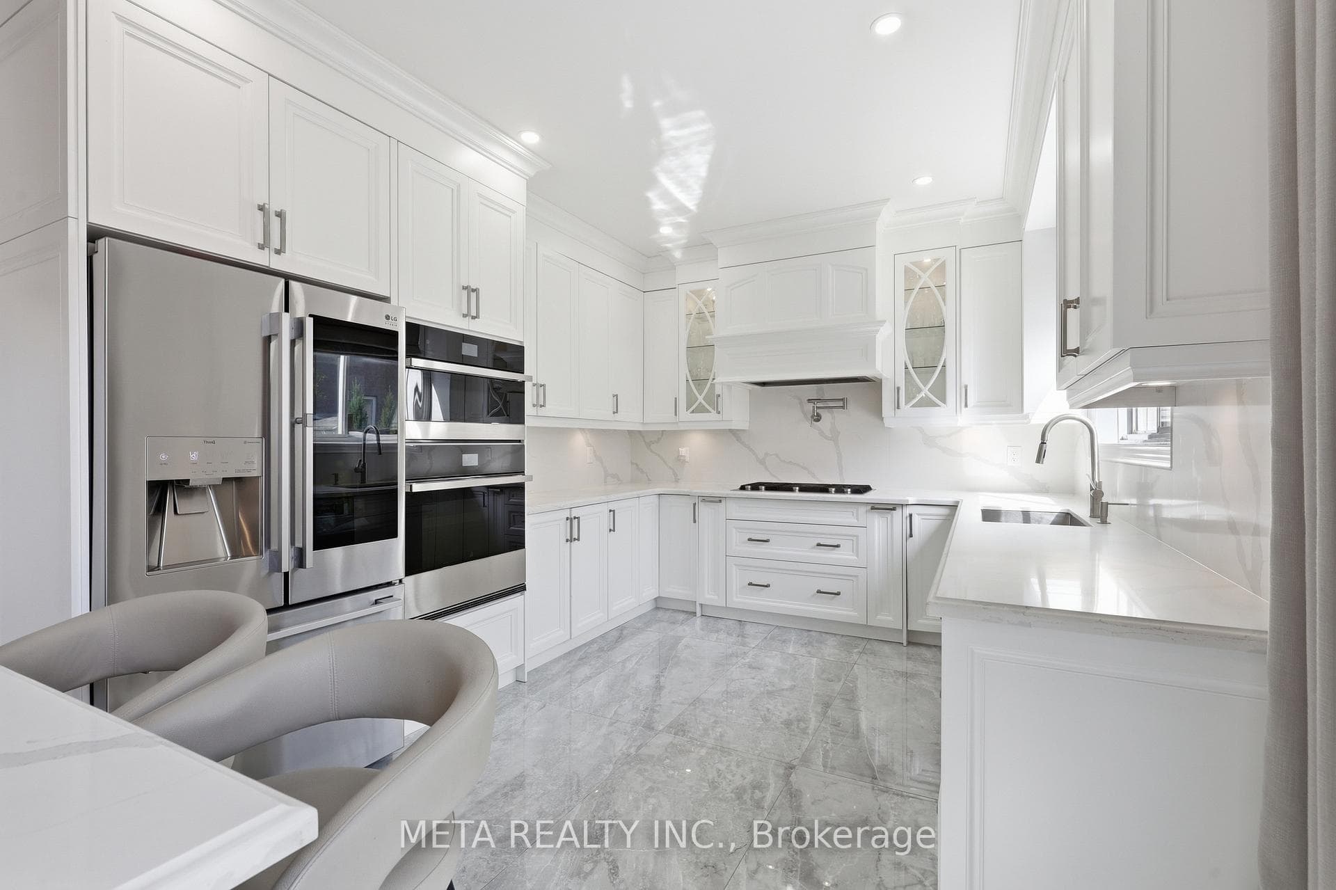 2299 Stratus Drive - Detached photo 16 of 42 in Oakville, Ontario