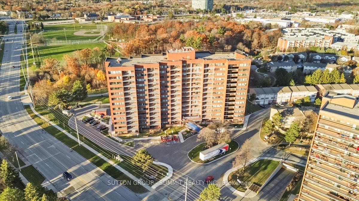 3501 Glen Erin Drive Unit 411 - home for sale in Mississauga, Ontario