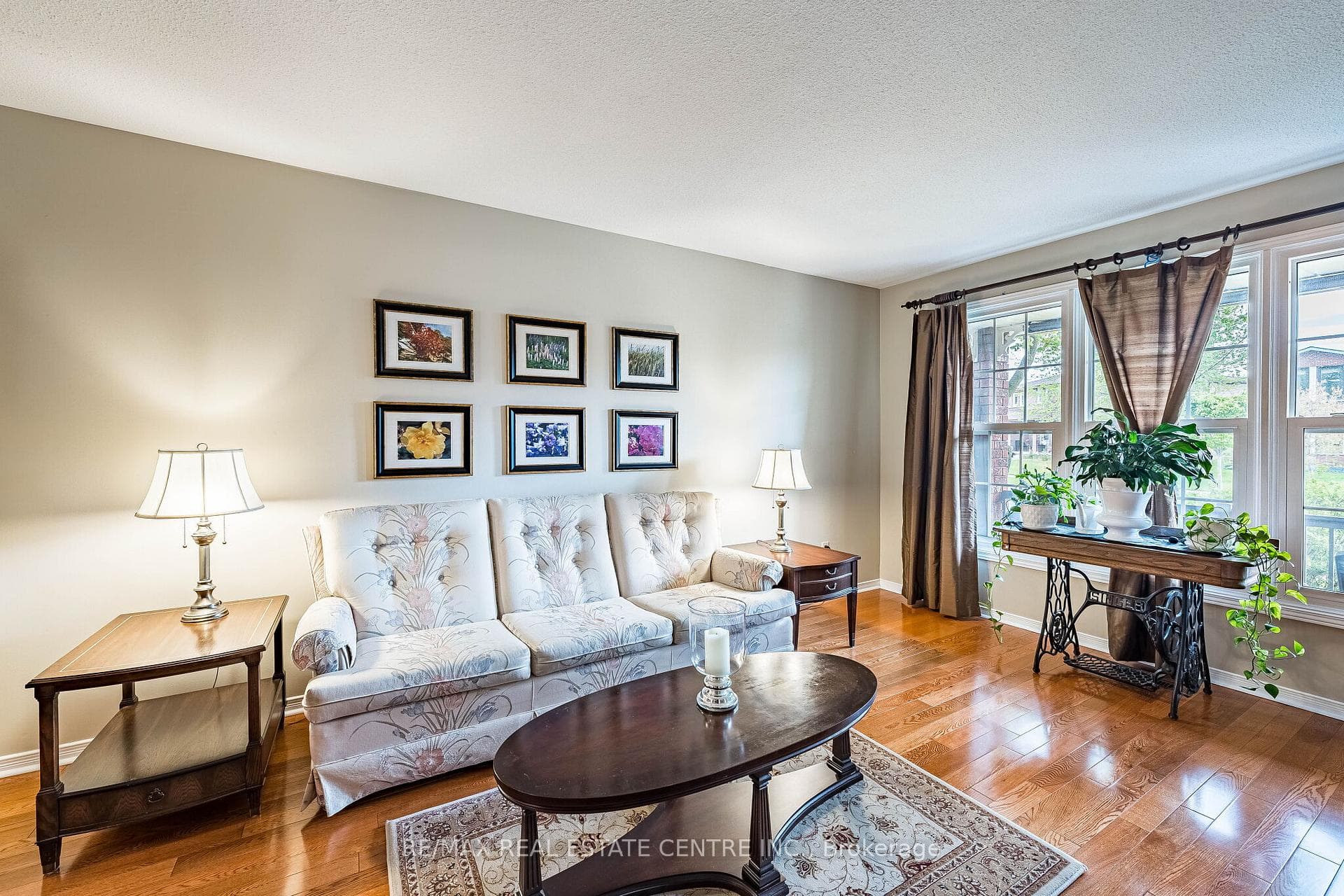 19 Mossbank Drive - Detached photo 10 of 47 in Brampton, Ontario