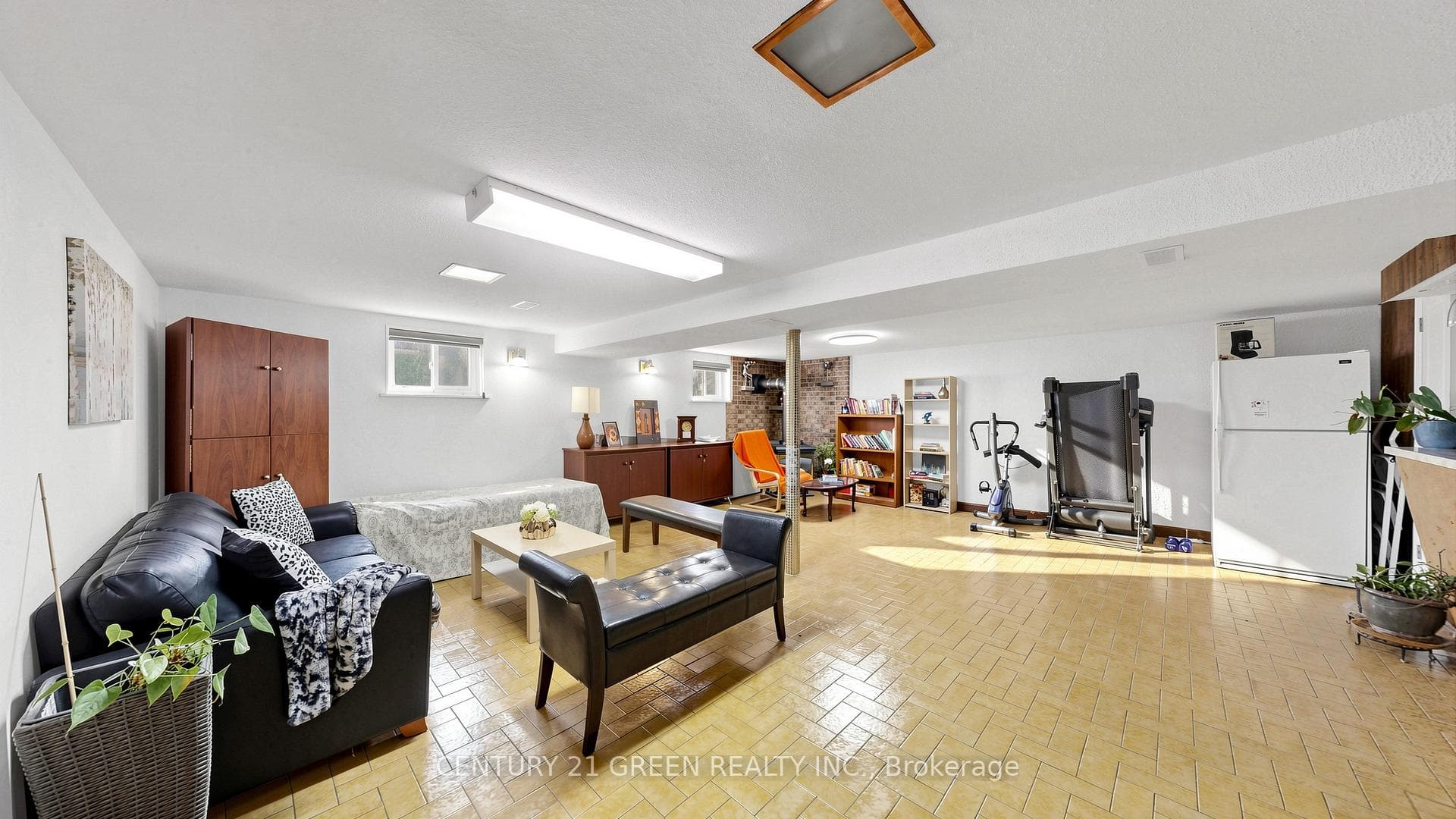 95 Kearney Drive - Detached photo 31 of 45 in Etobicoke (West Mall / Rexdale), Ontario