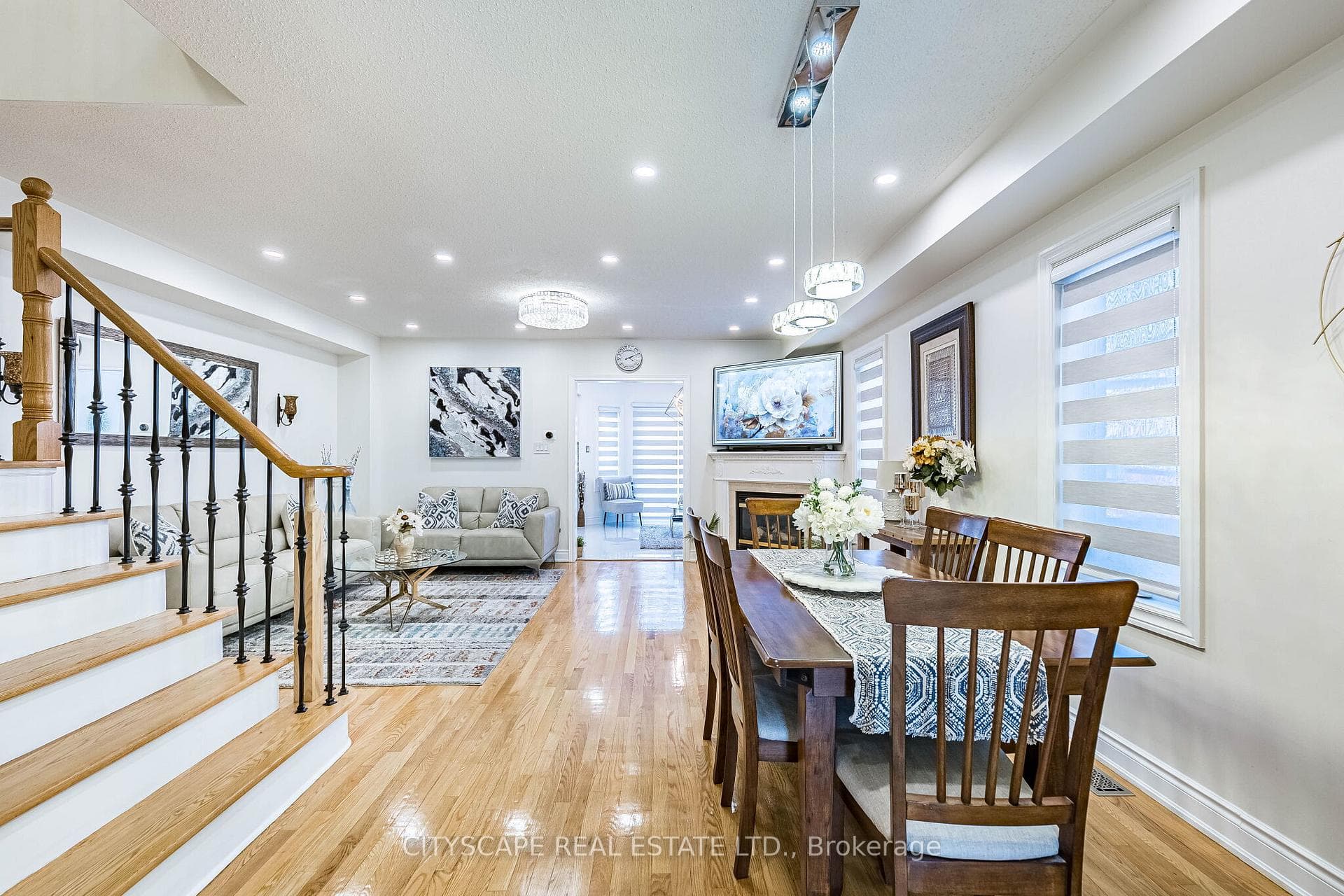 6681 Jazzy Mews - Semi-Detached photo 7 of 50 in Mississauga, Ontario