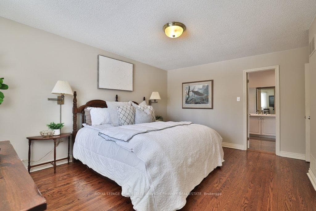 1244 Woodland Avenue - Detached photo 20 of 46 in Mississauga, Ontario