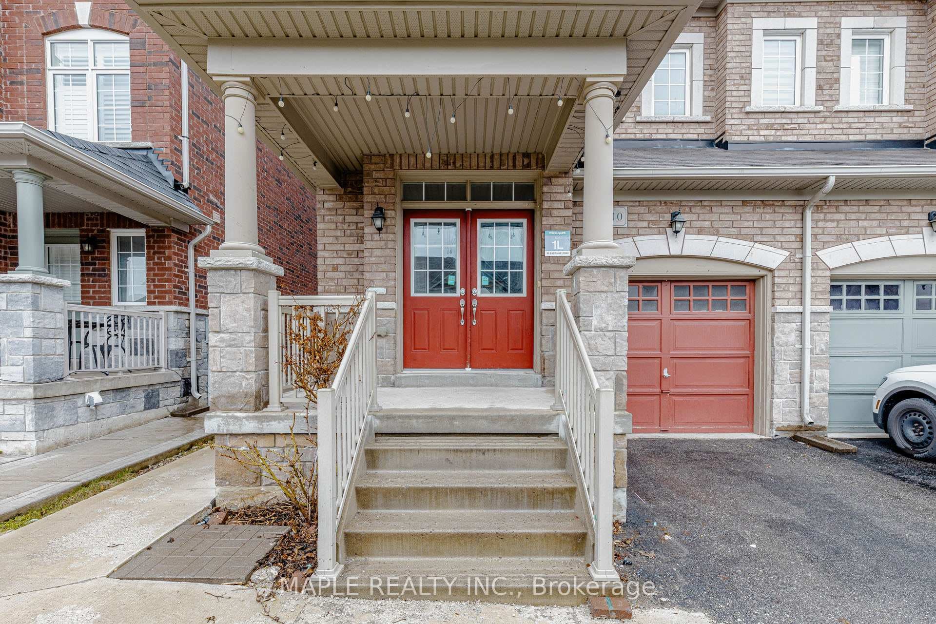 10 Eastlake Road - Semi-Detached photo 3 of 50 in Brampton, Ontario